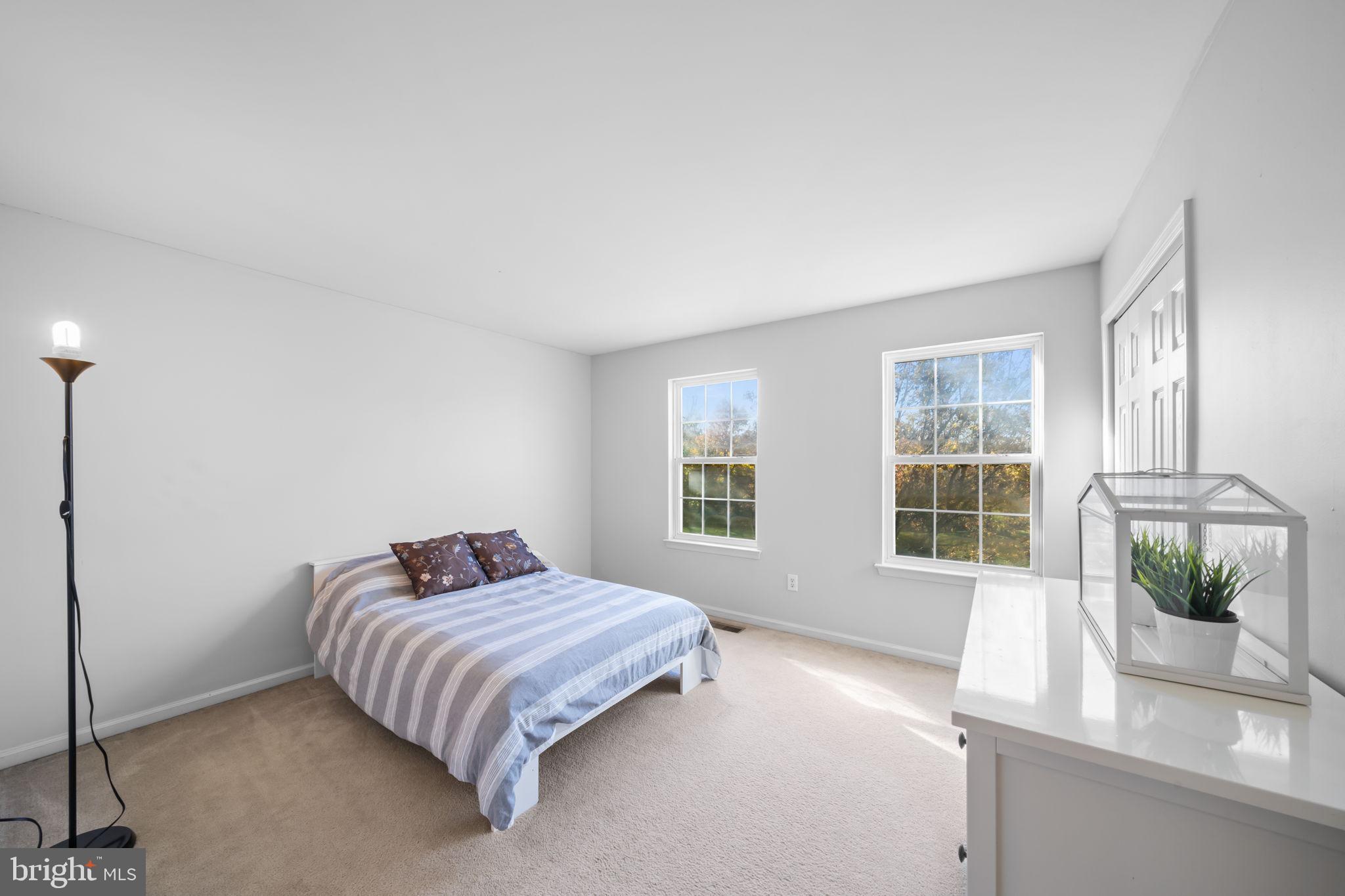 OAK CREEK - Residential