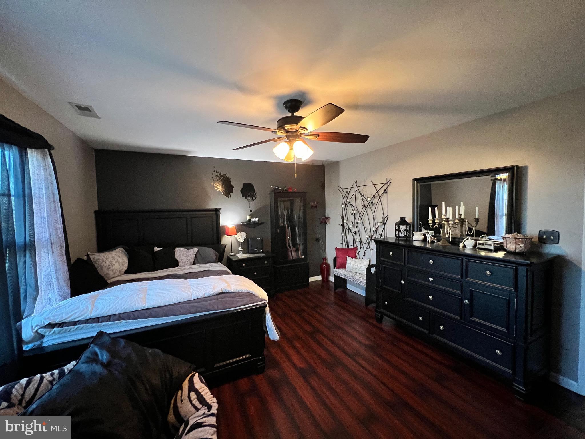 BRIAR RUN - Residential