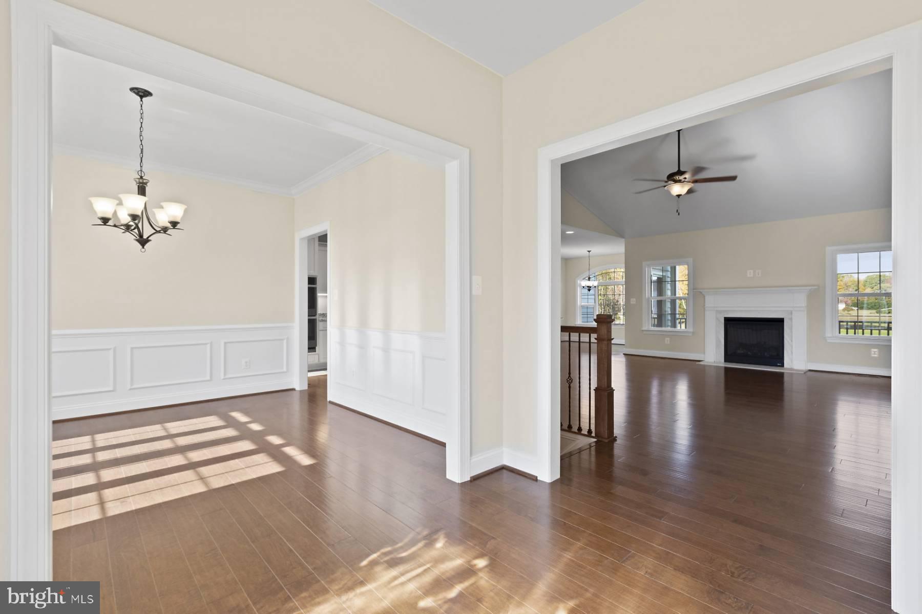 PRESIDENTIAL LAKES - Residential