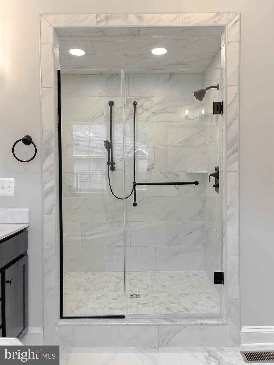 PRESIDENTIAL LAKES - Residential