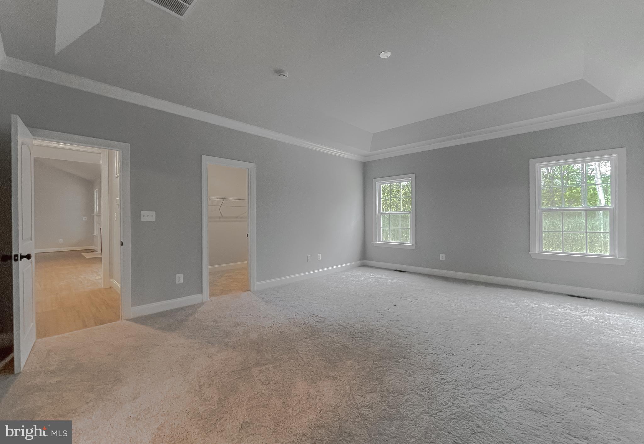 PRESIDENTIAL LAKES - Residential