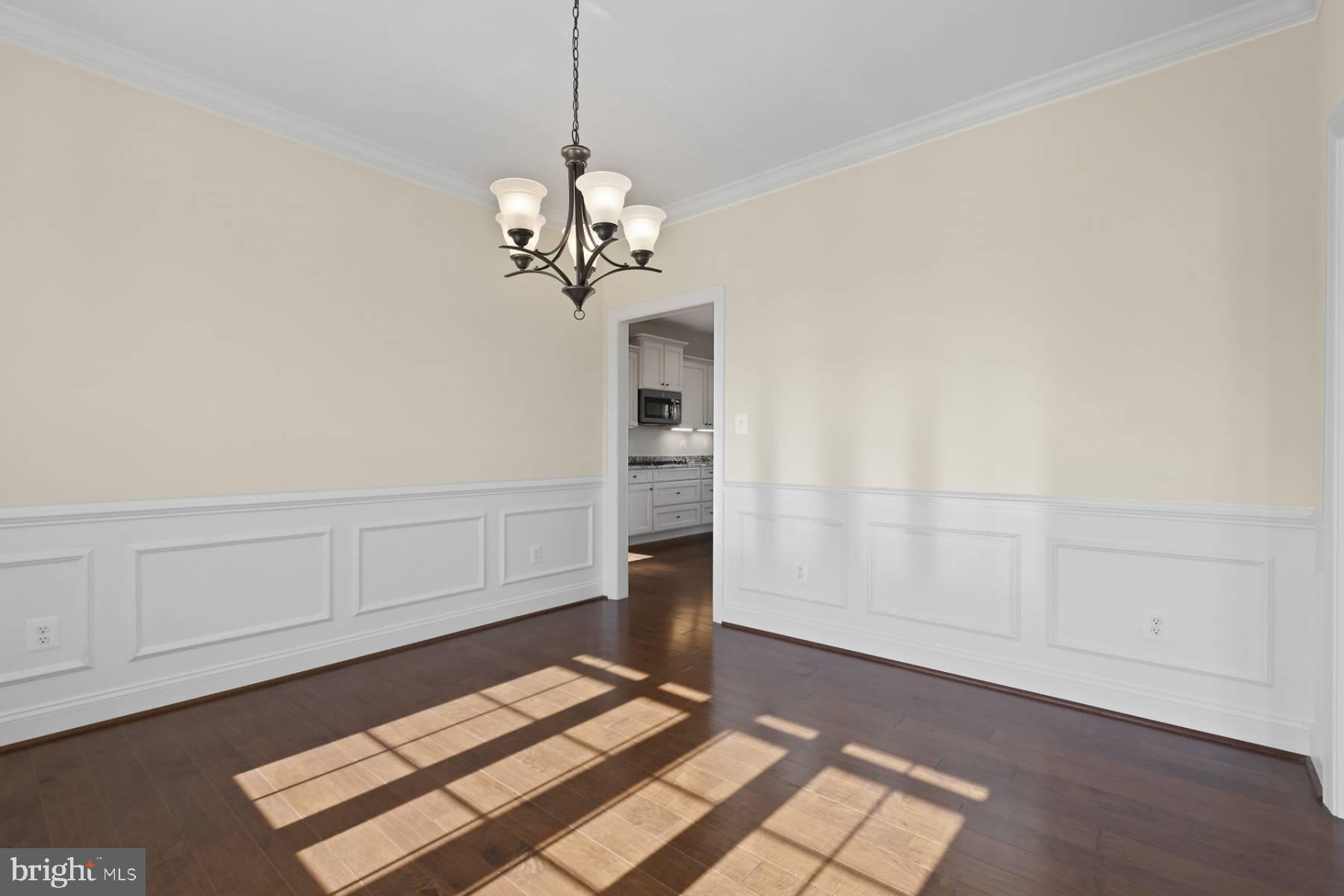 PRESIDENTIAL LAKES - Residential