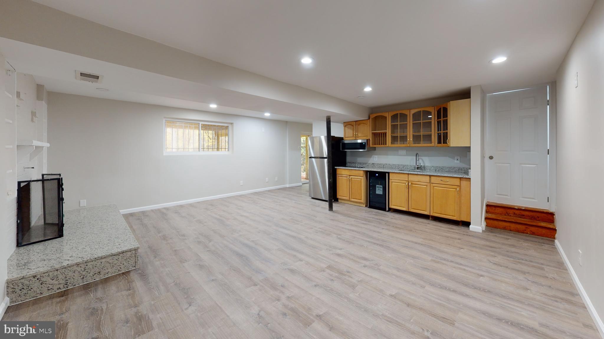 ROSE MARIE - Residential Lease