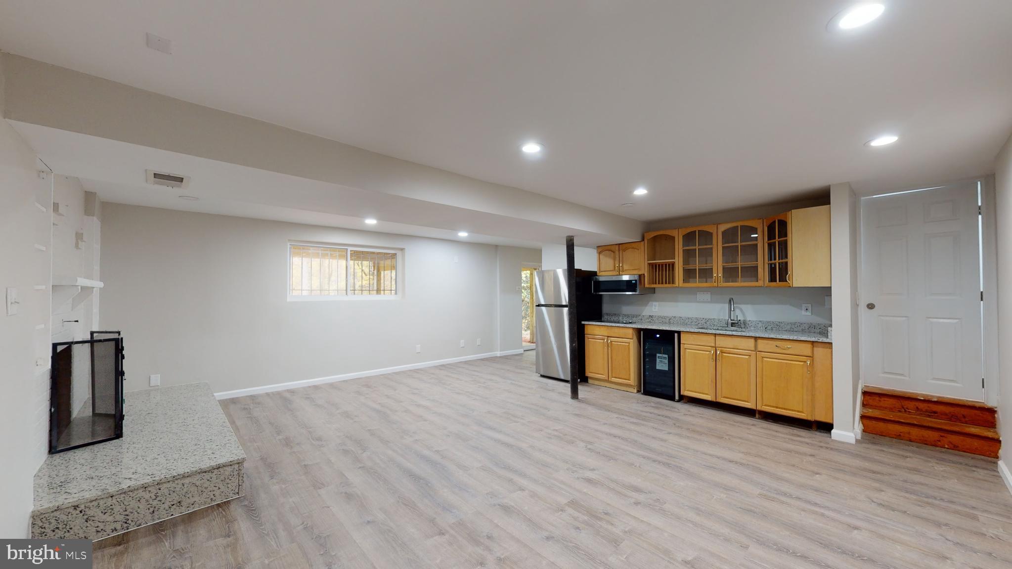 ROSE MARIE - Residential Lease