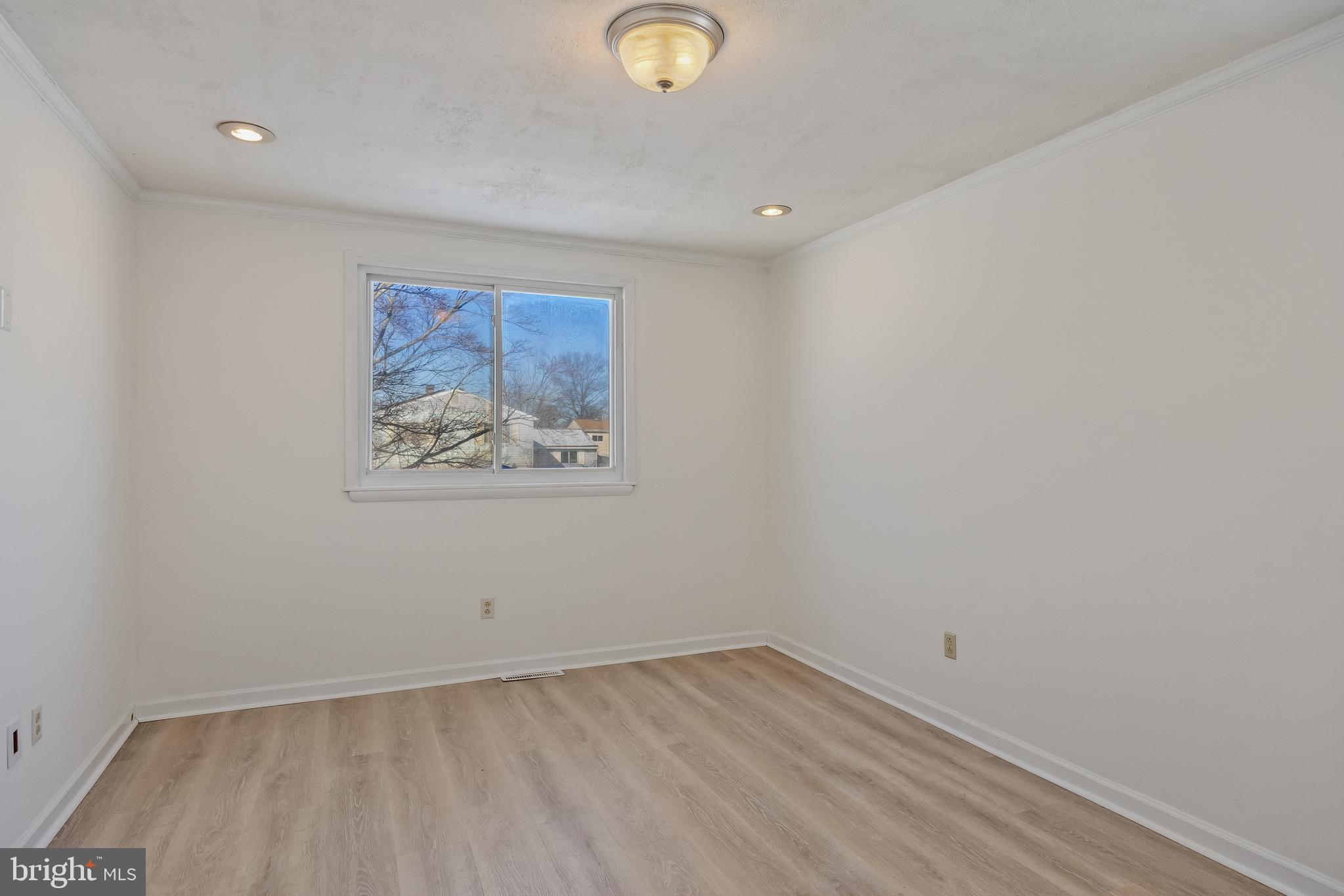 LAKE VALLEY - Residential