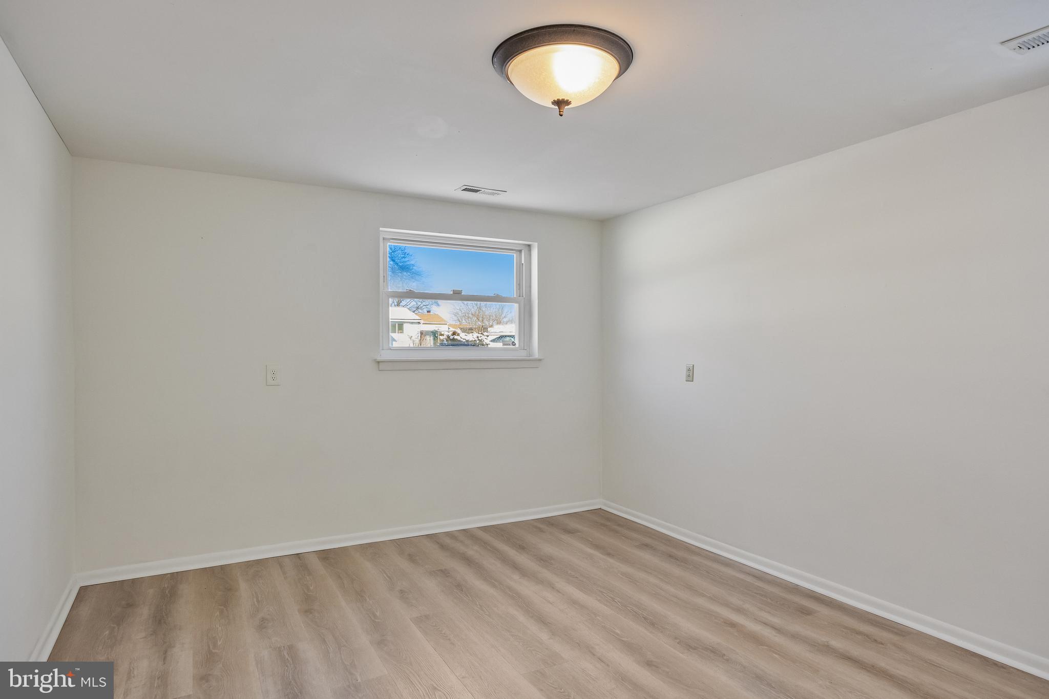 LAKE VALLEY - Residential