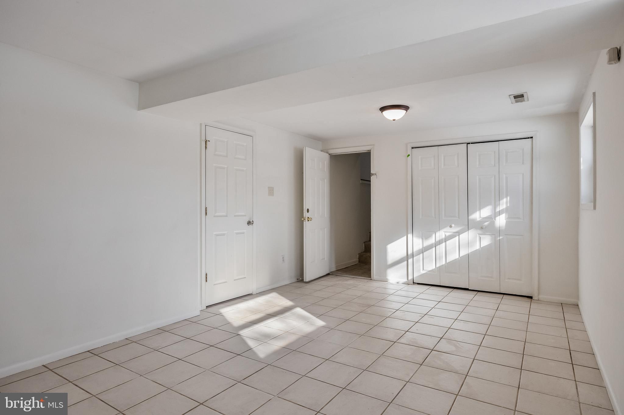 LAKE VALLEY - Residential