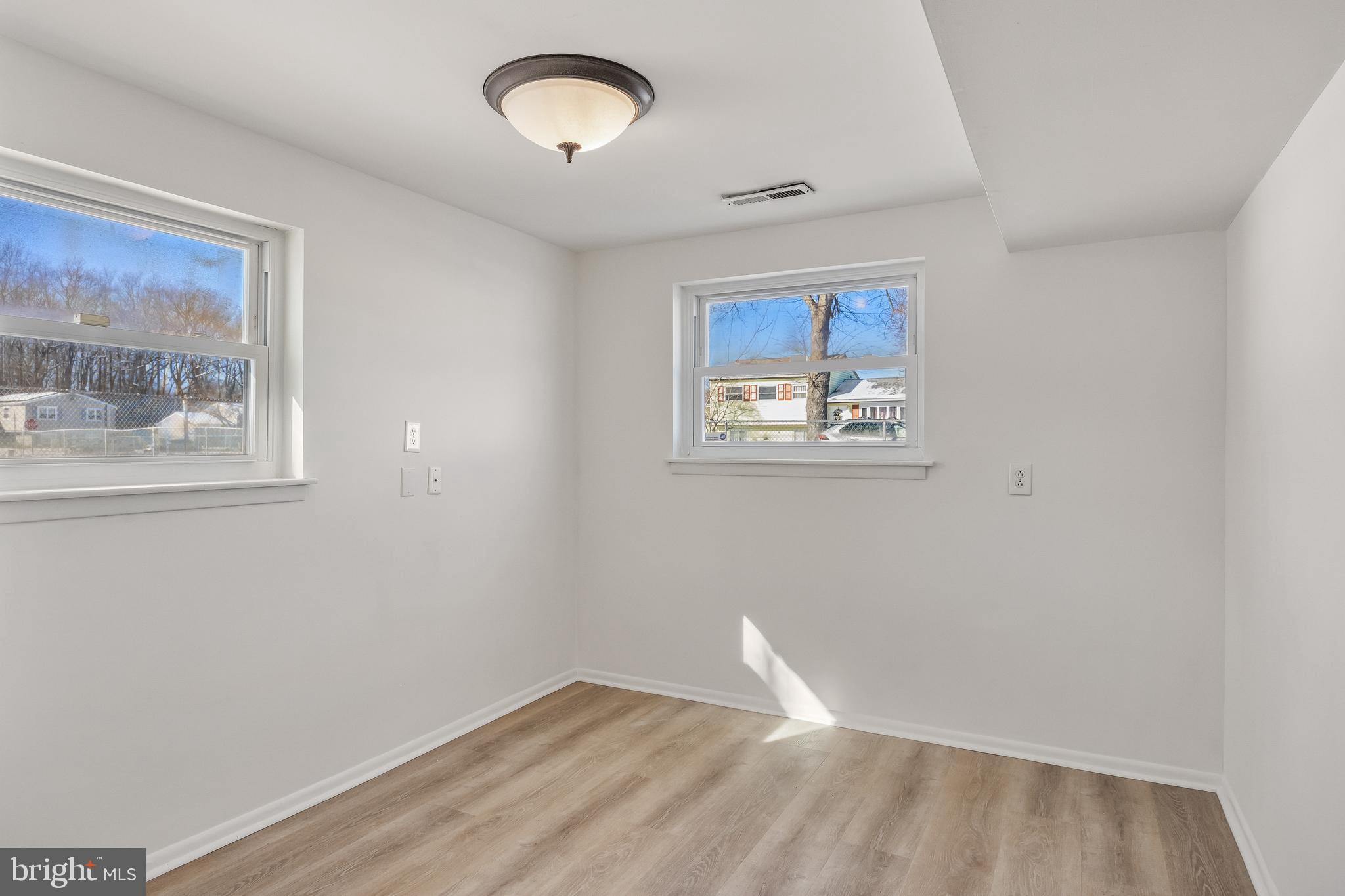 LAKE VALLEY - Residential