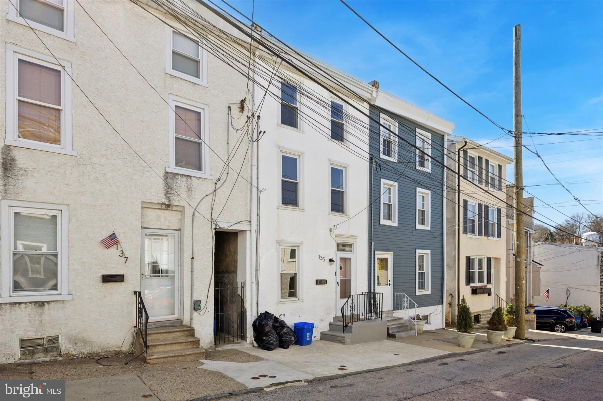 MANAYUNK - Residential Lease
