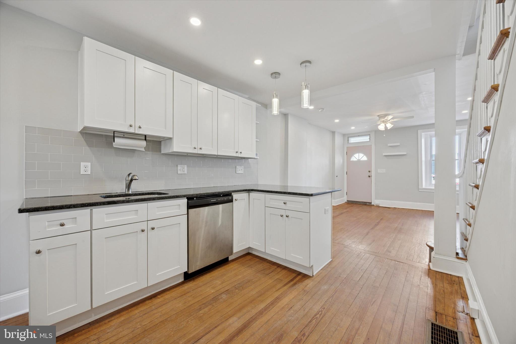 MANAYUNK - Residential Lease