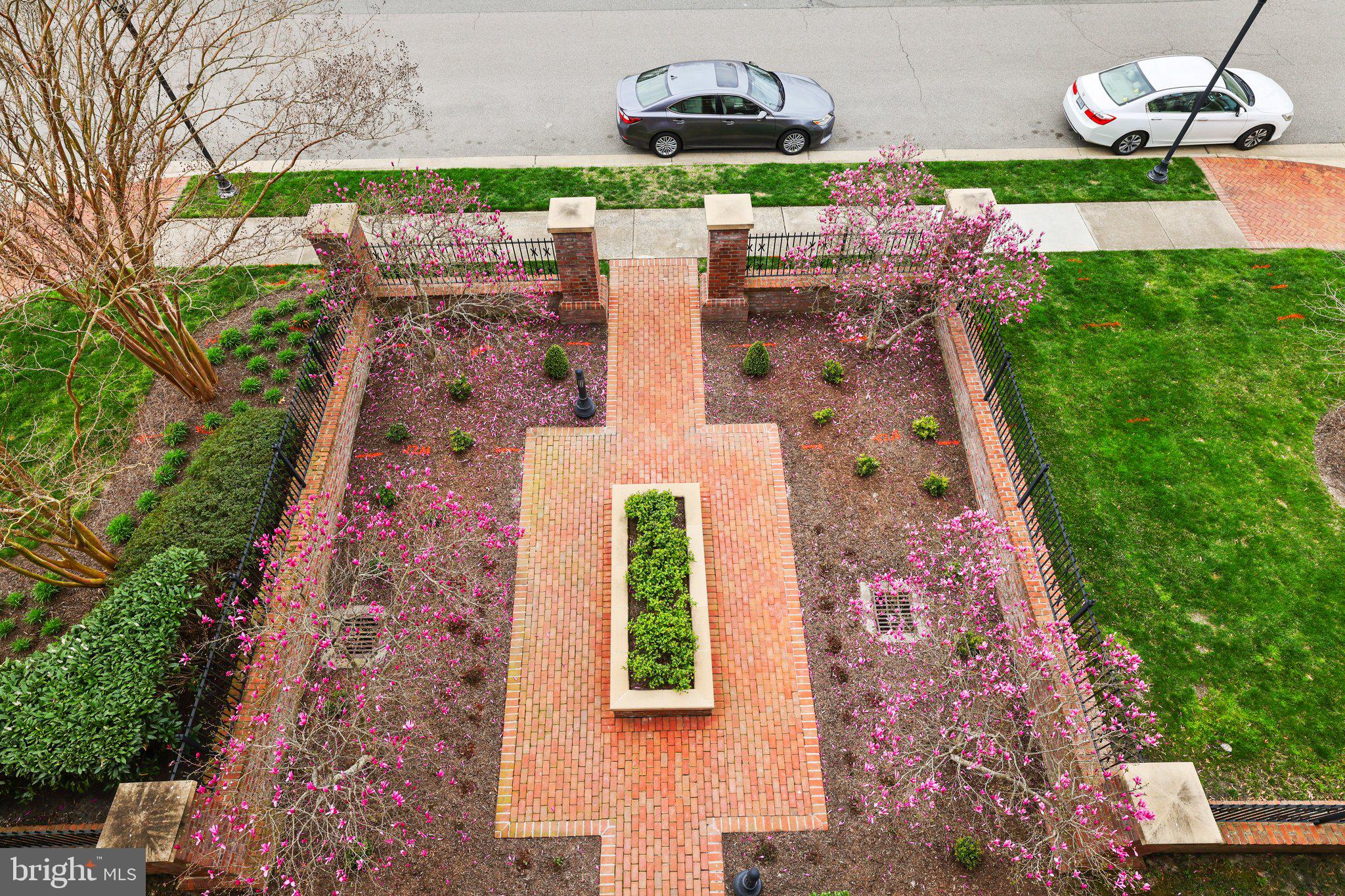 MONUMENT SQUARE CONDOMIN - Residential