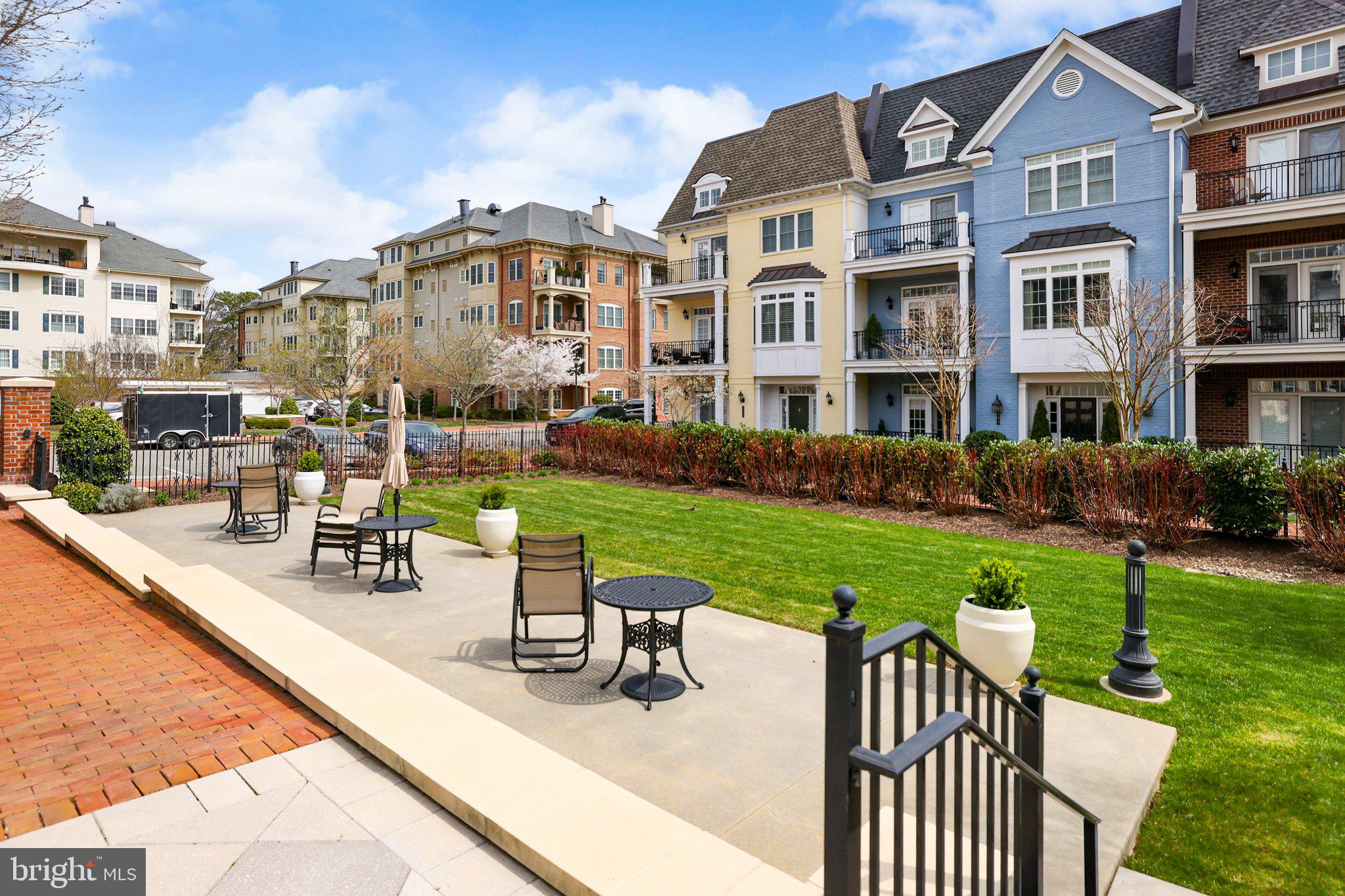 MONUMENT SQUARE CONDOMIN - Residential