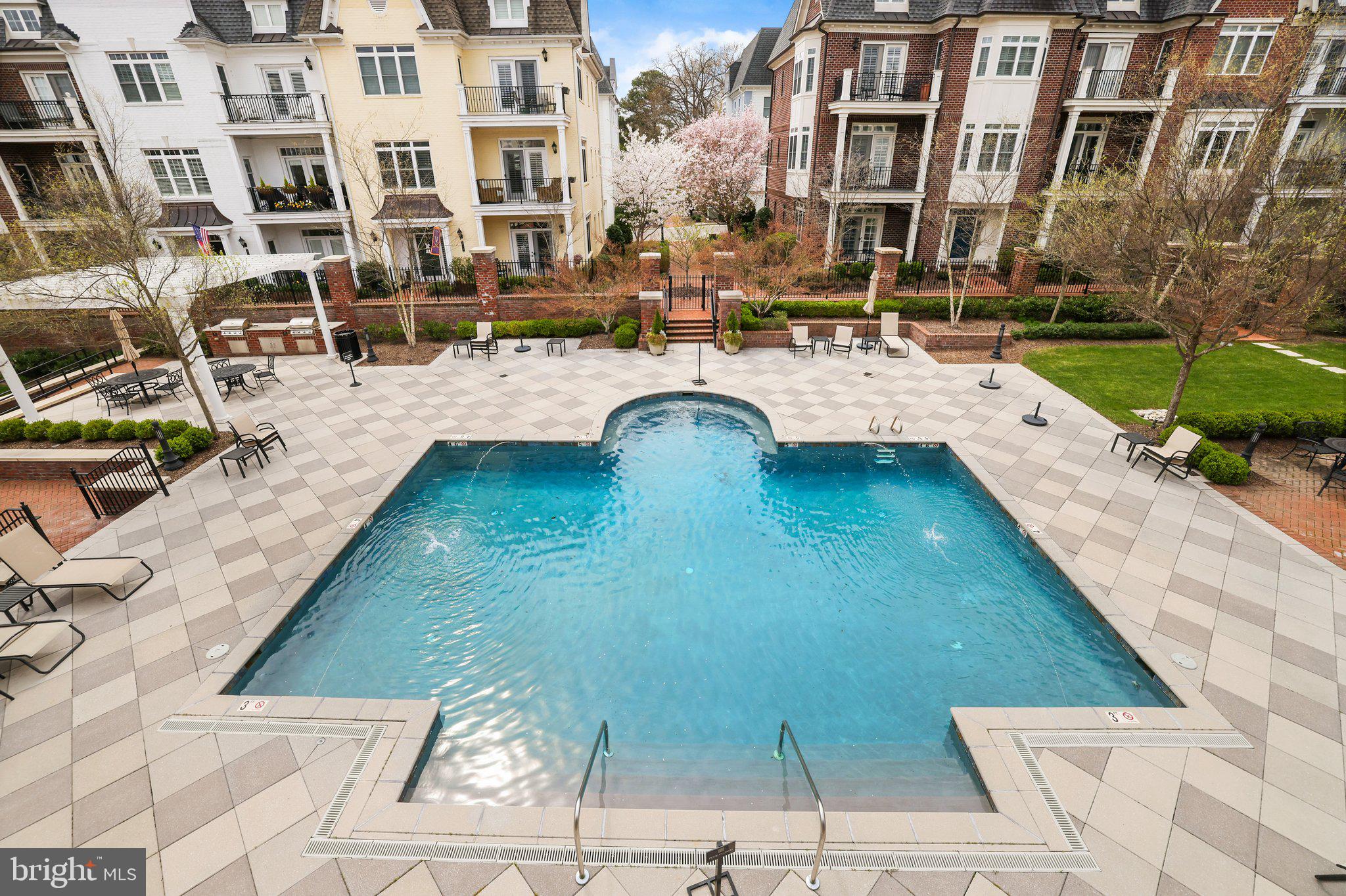 MONUMENT SQUARE CONDOMIN - Residential