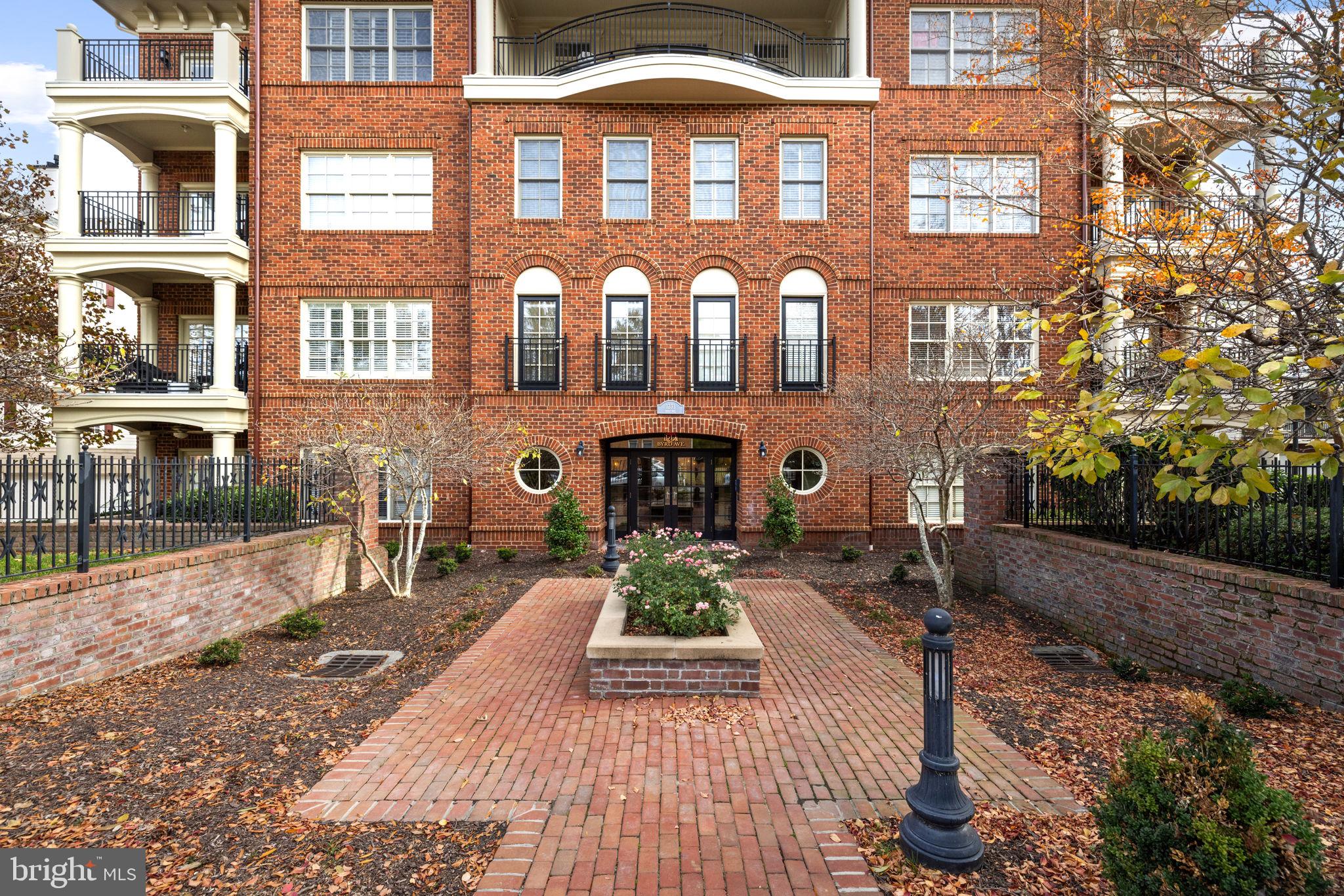 MONUMENT SQUARE CONDOMIN - Residential