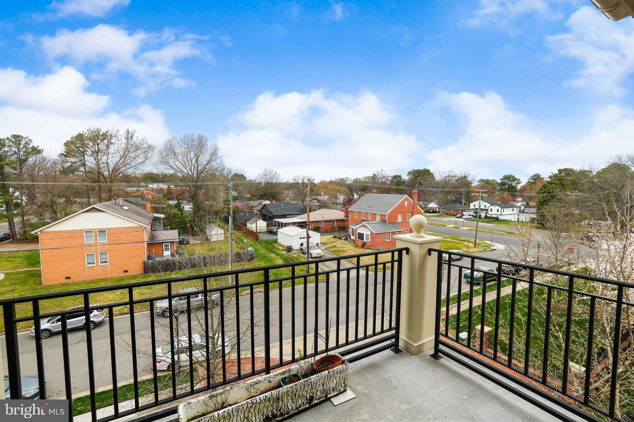 MONUMENT SQUARE CONDOMIN - Residential