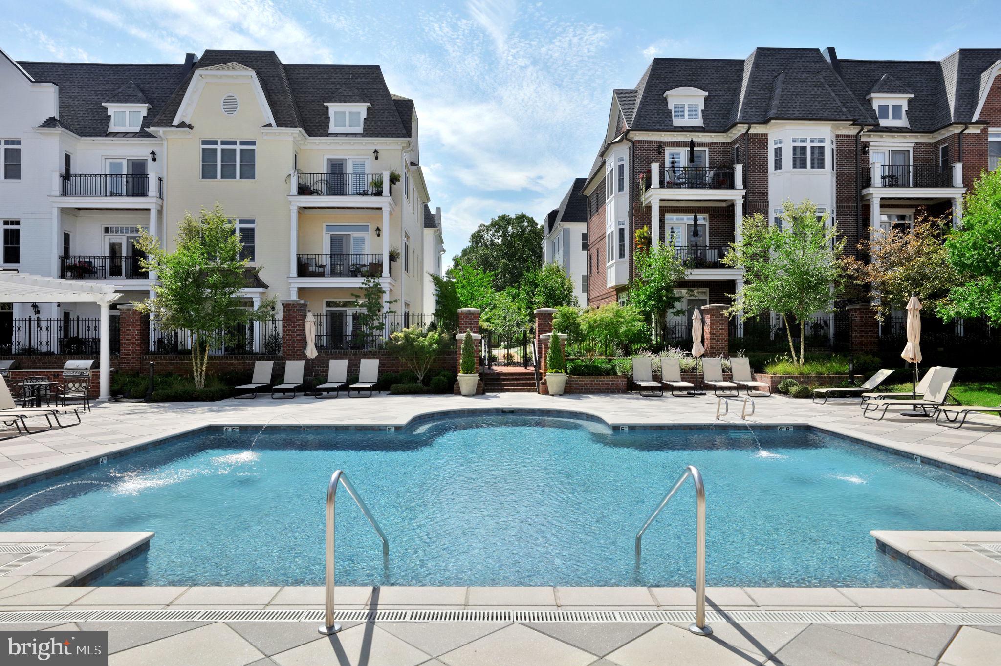 MONUMENT SQUARE CONDOMIN - Residential