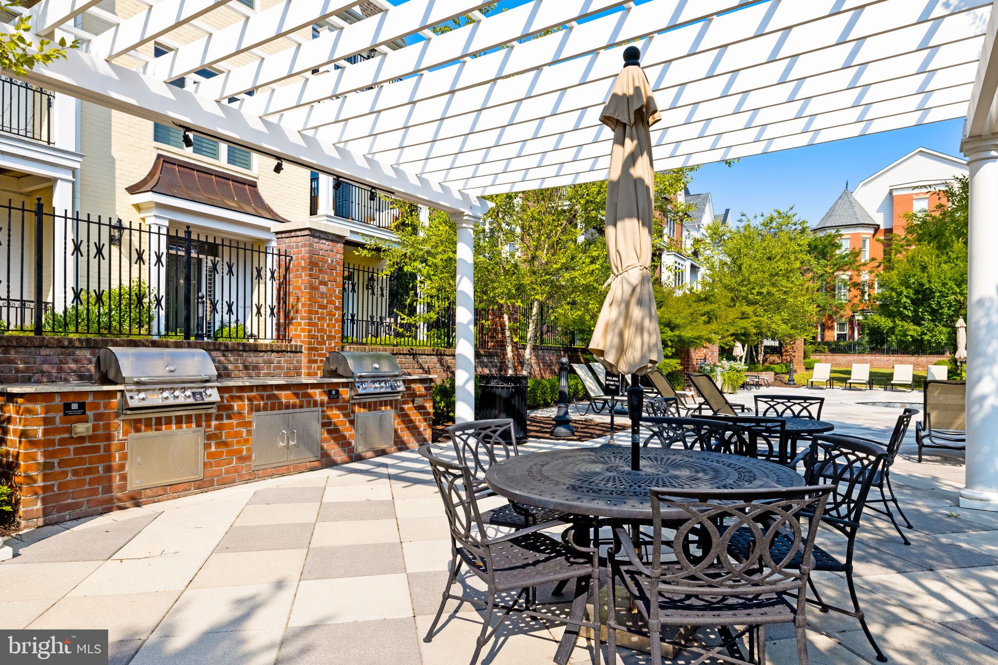 MONUMENT SQUARE CONDOMIN - Residential