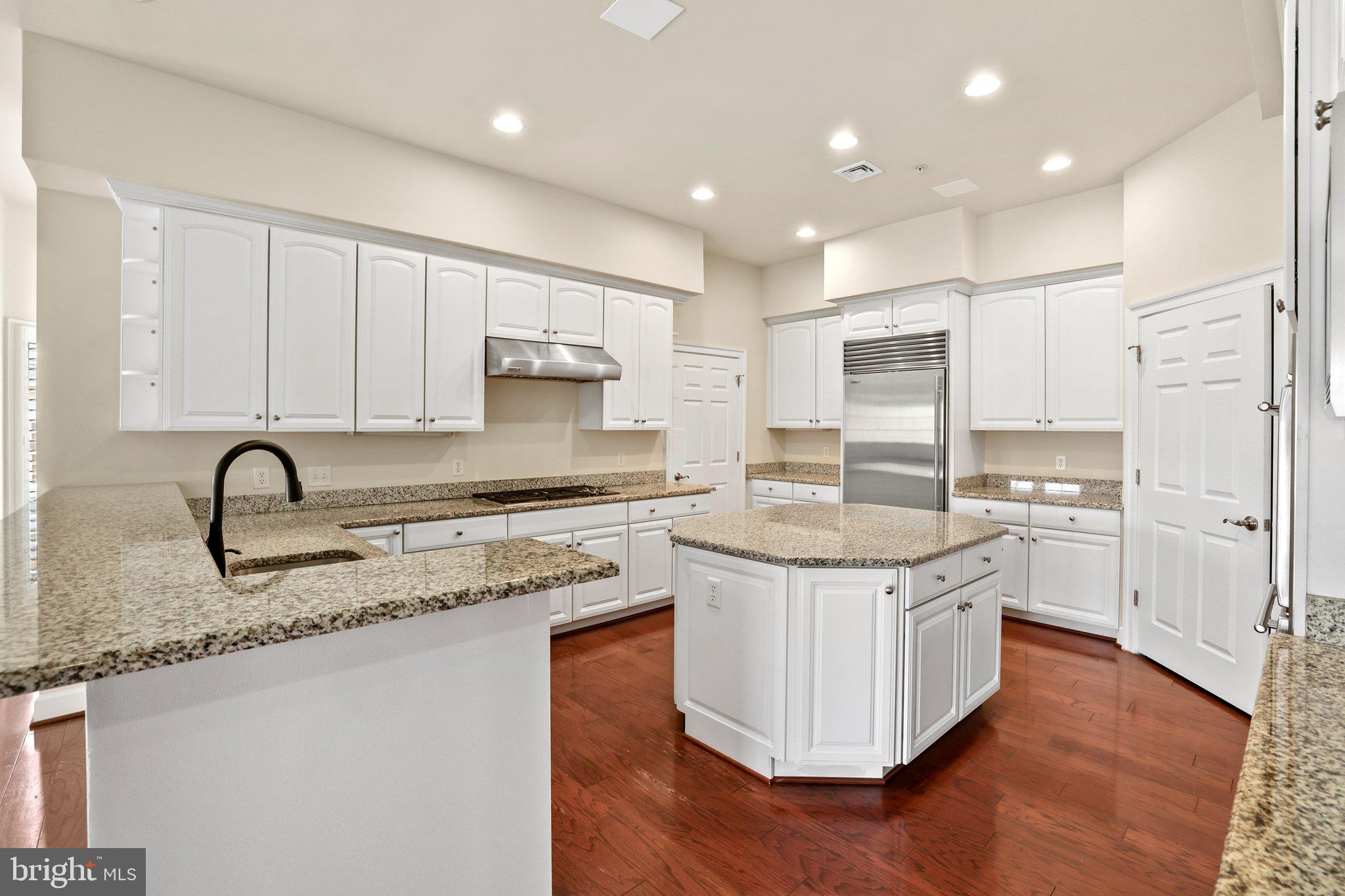 MONUMENT SQUARE CONDOMIN - Residential