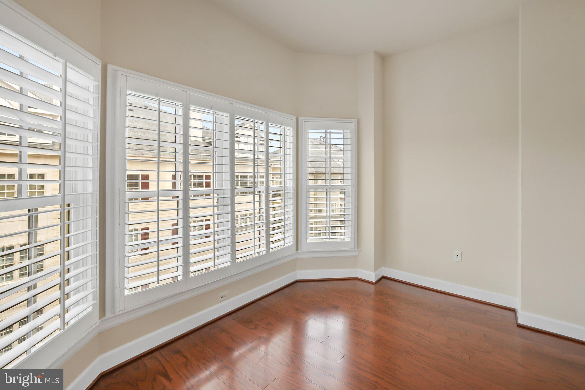 MONUMENT SQUARE CONDOMIN - Residential