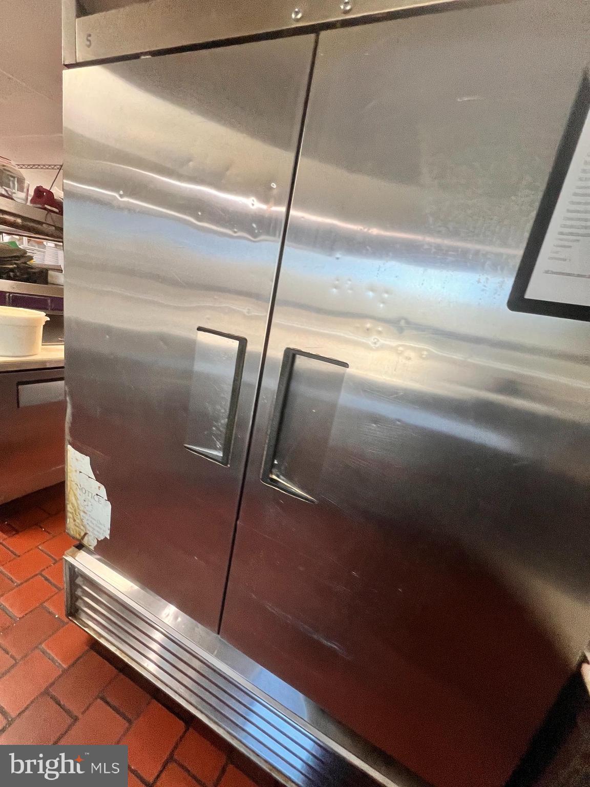 COBB ISLAND - Commercial Sale