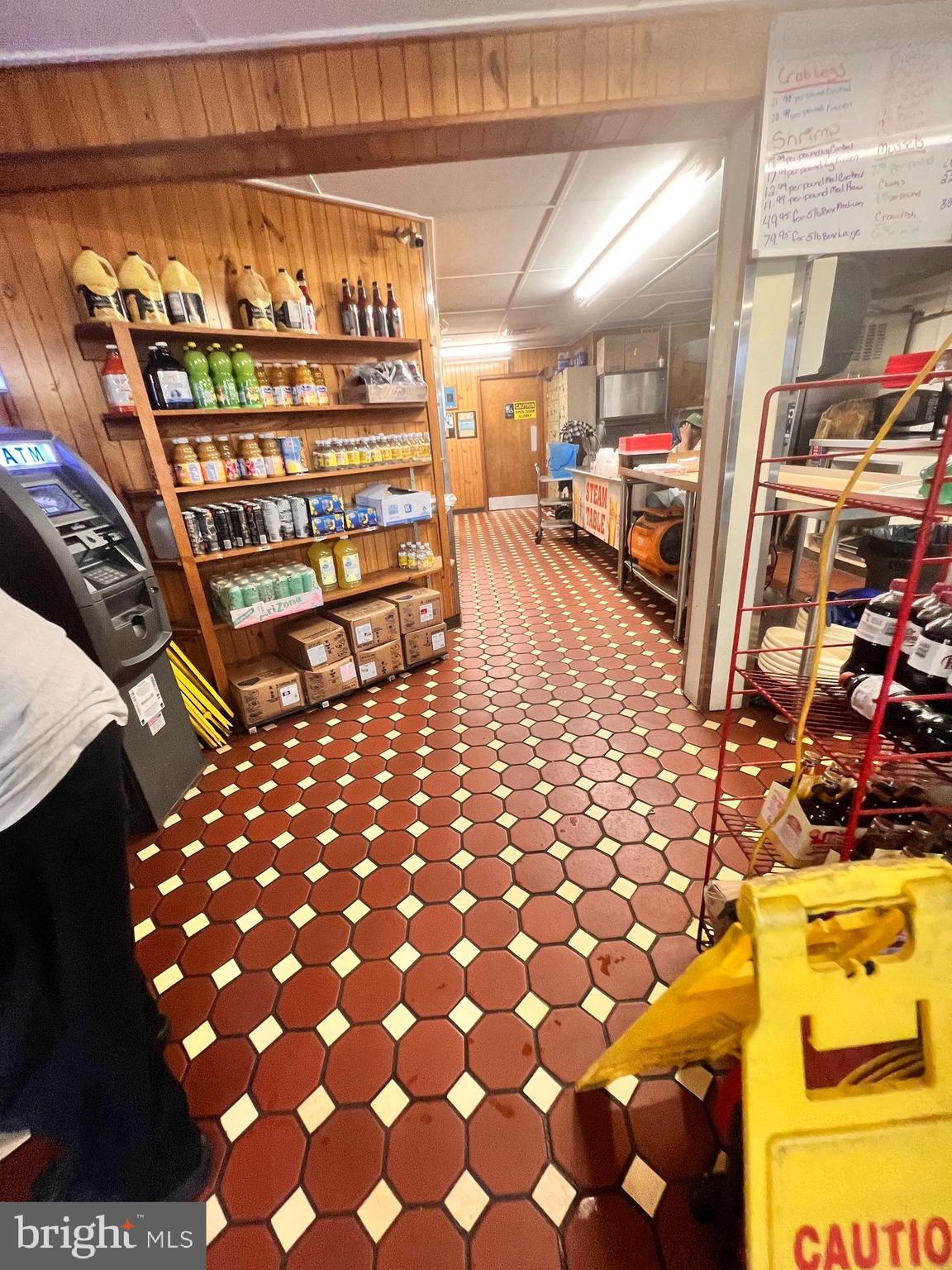 COBB ISLAND - Commercial Sale