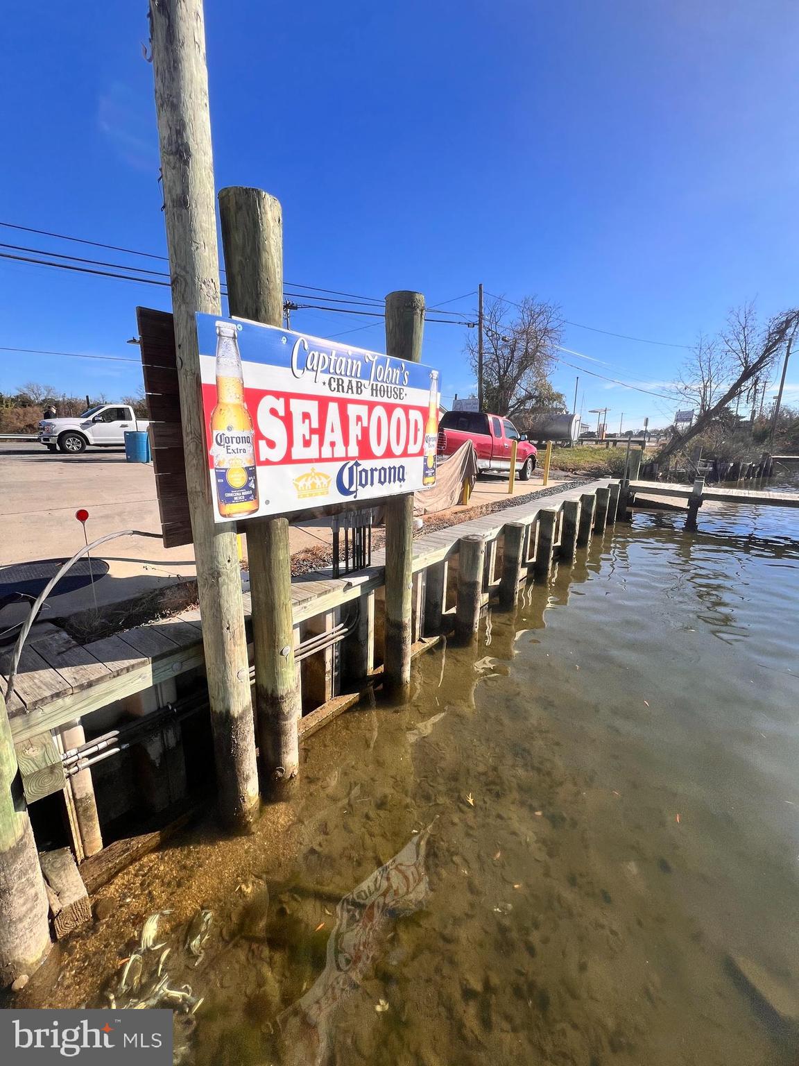 COBB ISLAND - Commercial Sale