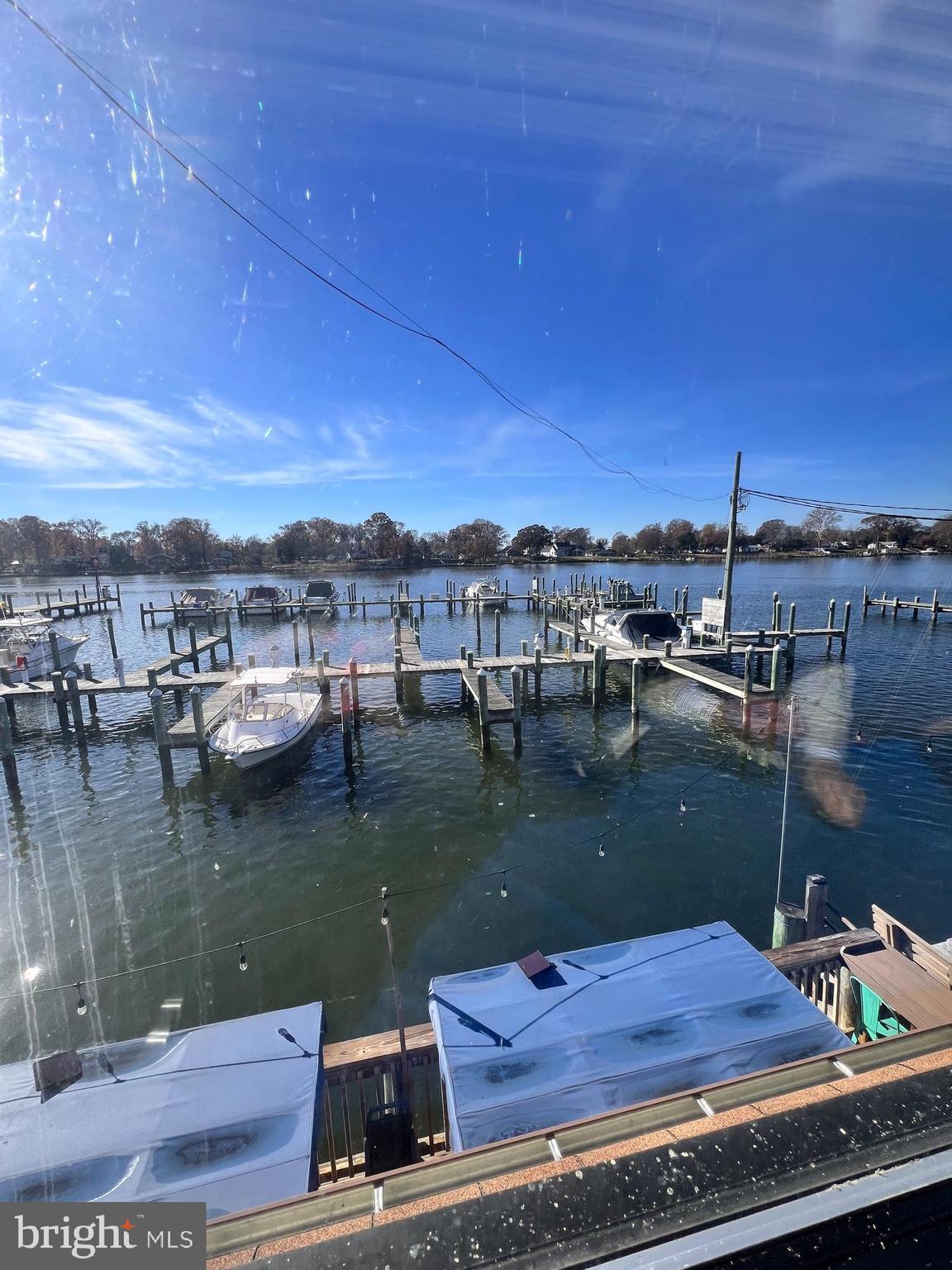 COBB ISLAND - Commercial Sale