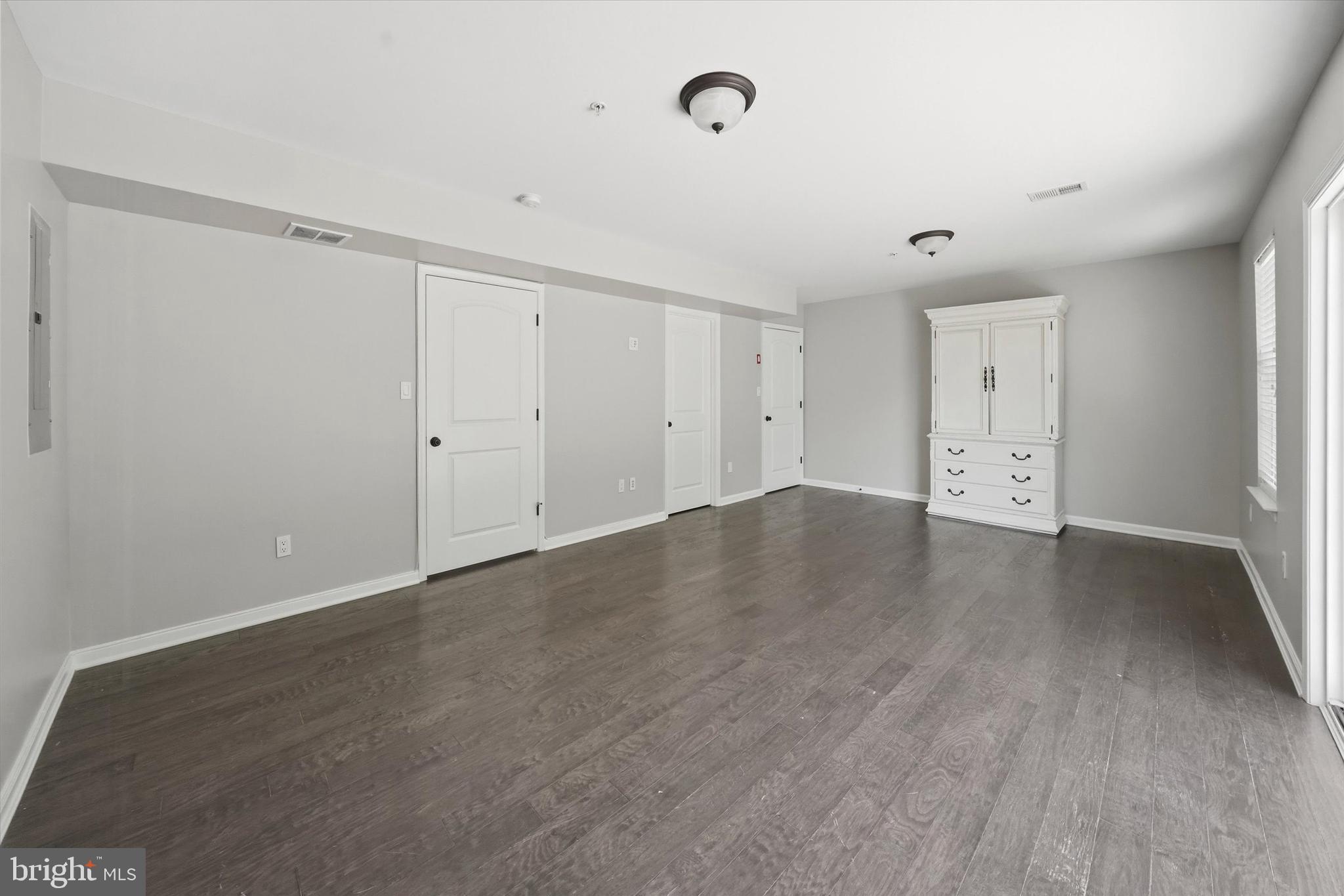 GREENE AT TWIN LAKES - Residential