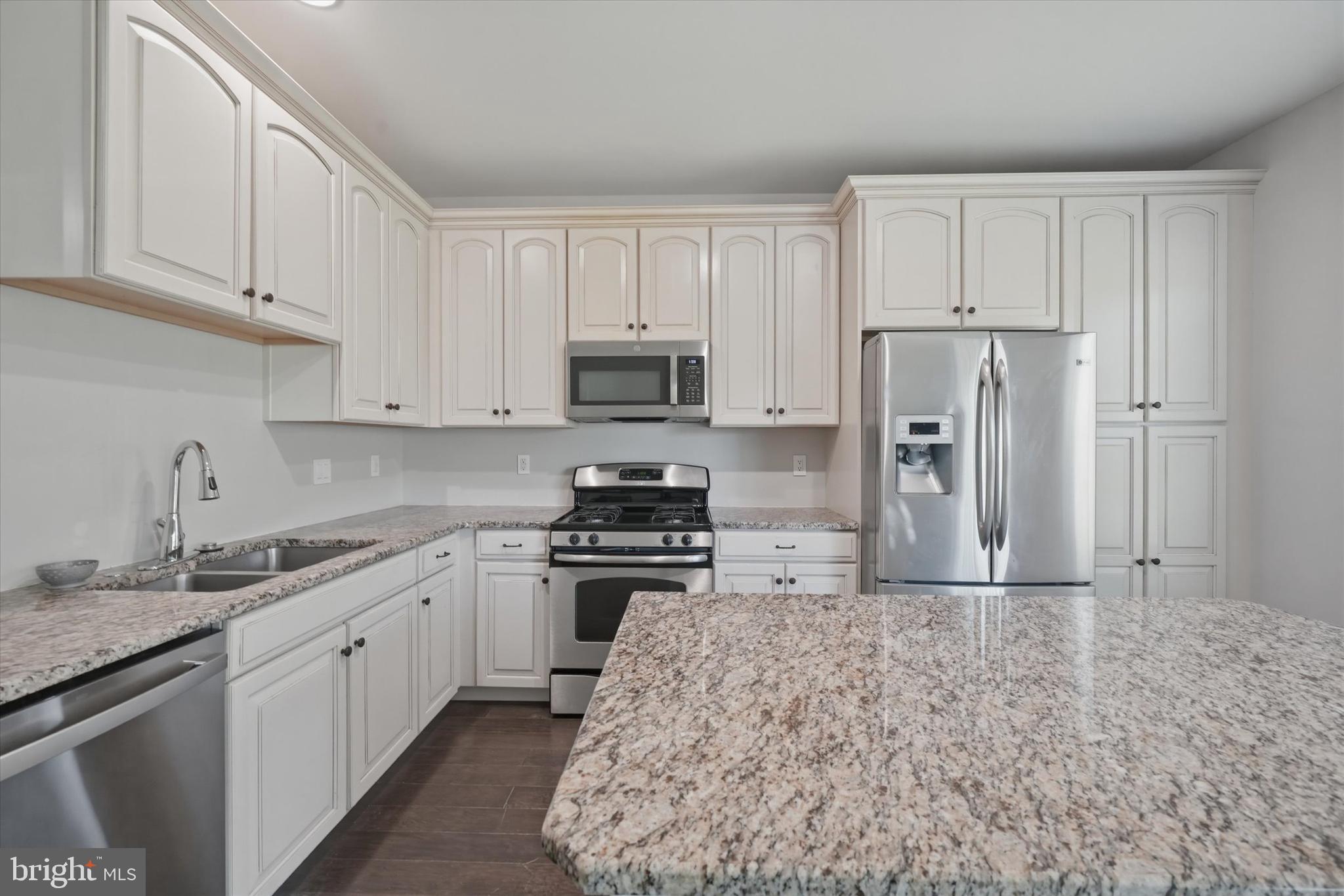 GREENE AT TWIN LAKES - Residential