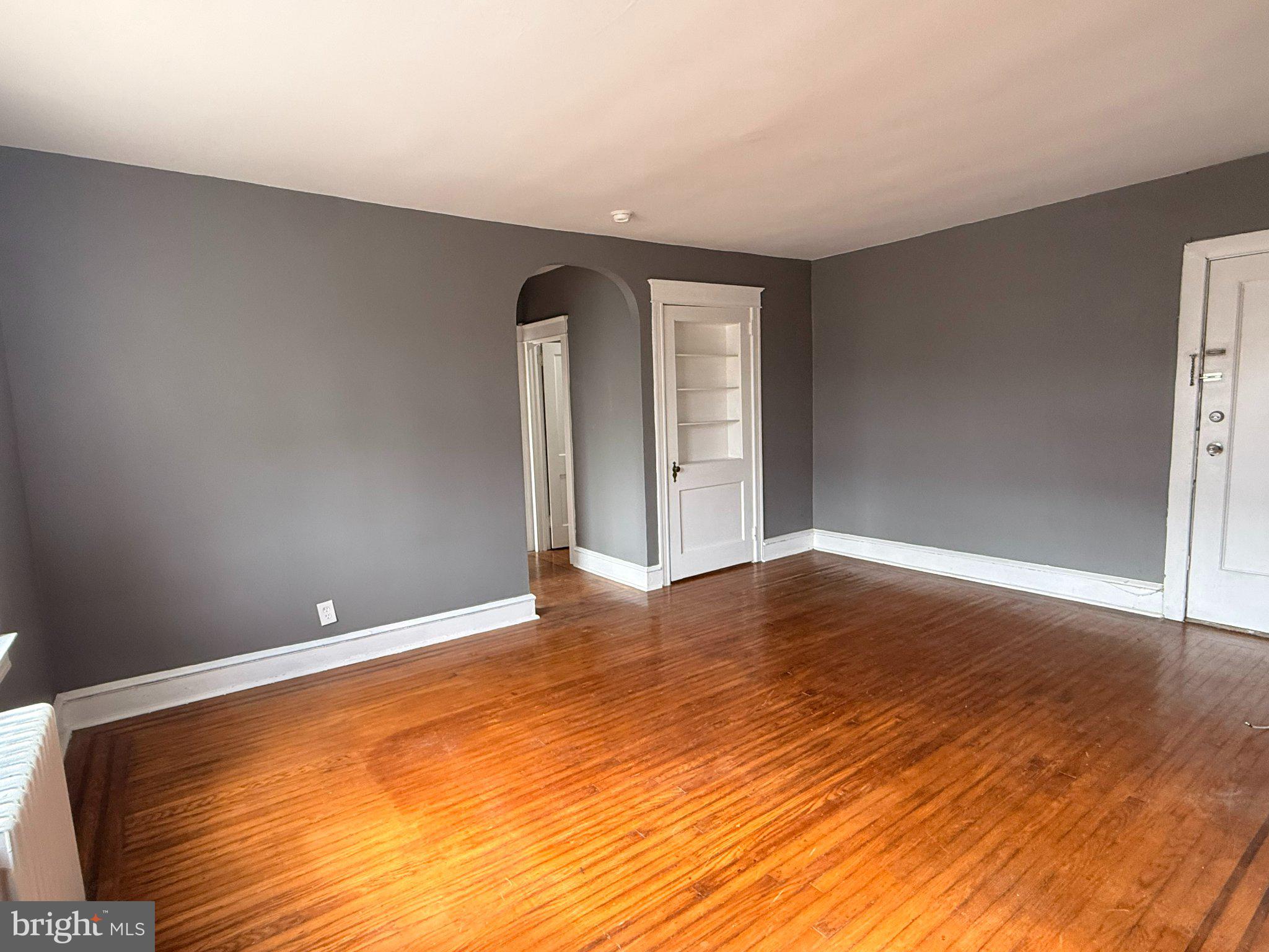260 N WYCOMBE AVENUE 305