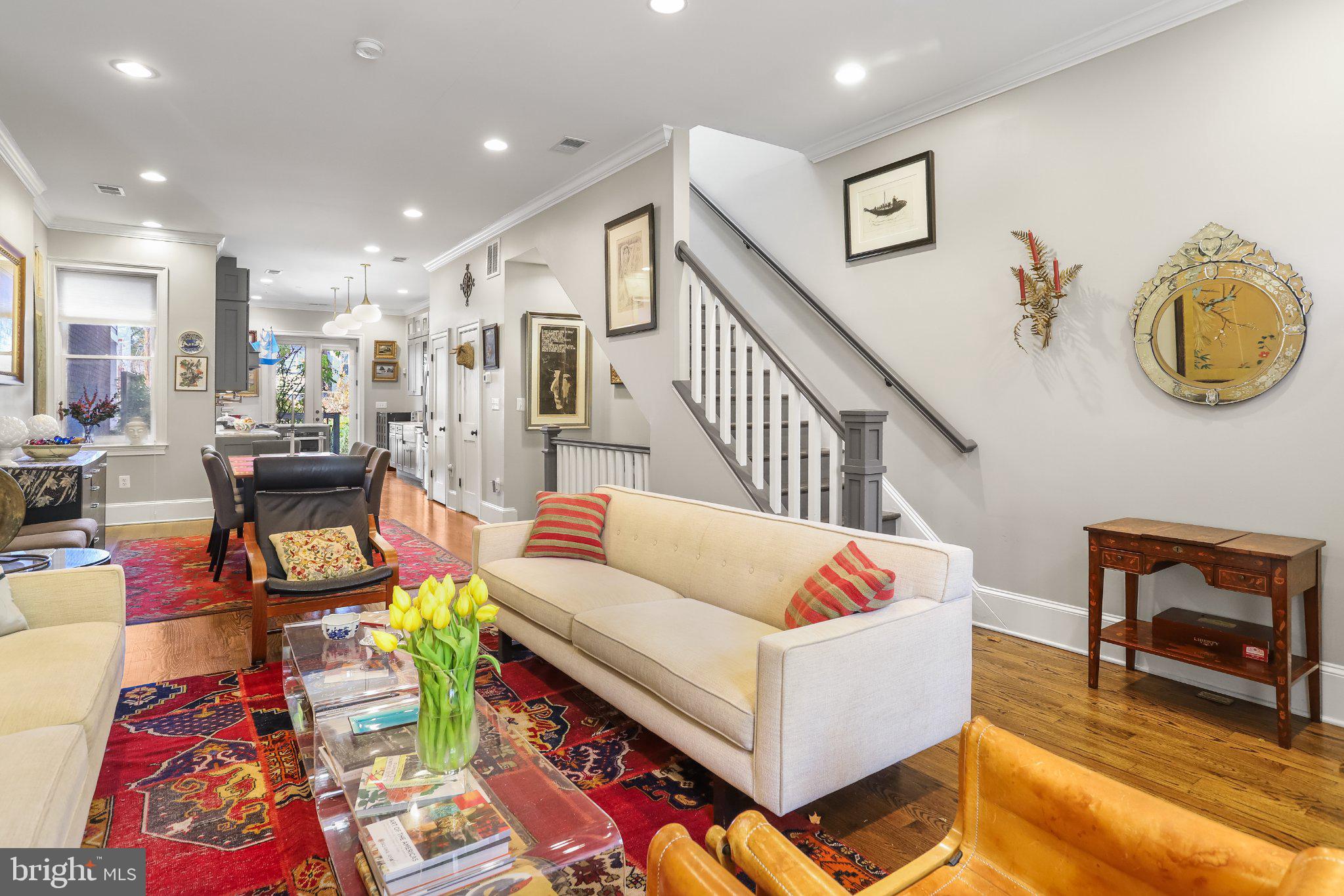 124 11TH STREET NE