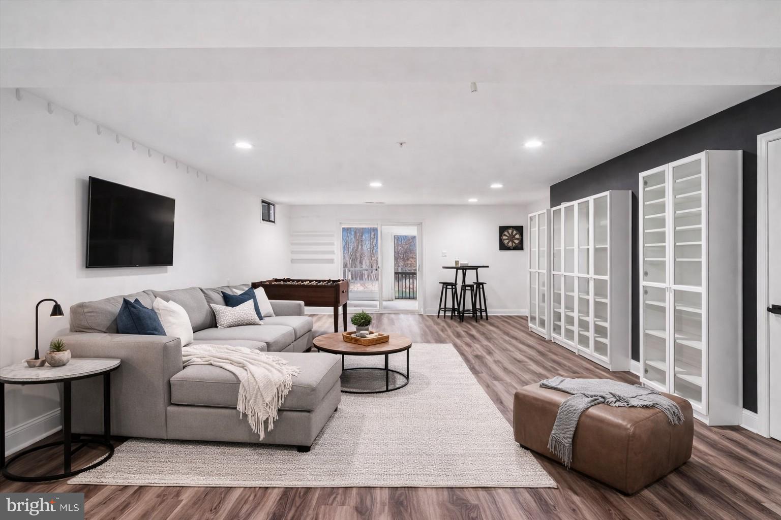 LEIGHLAND MEADOWS - Residential