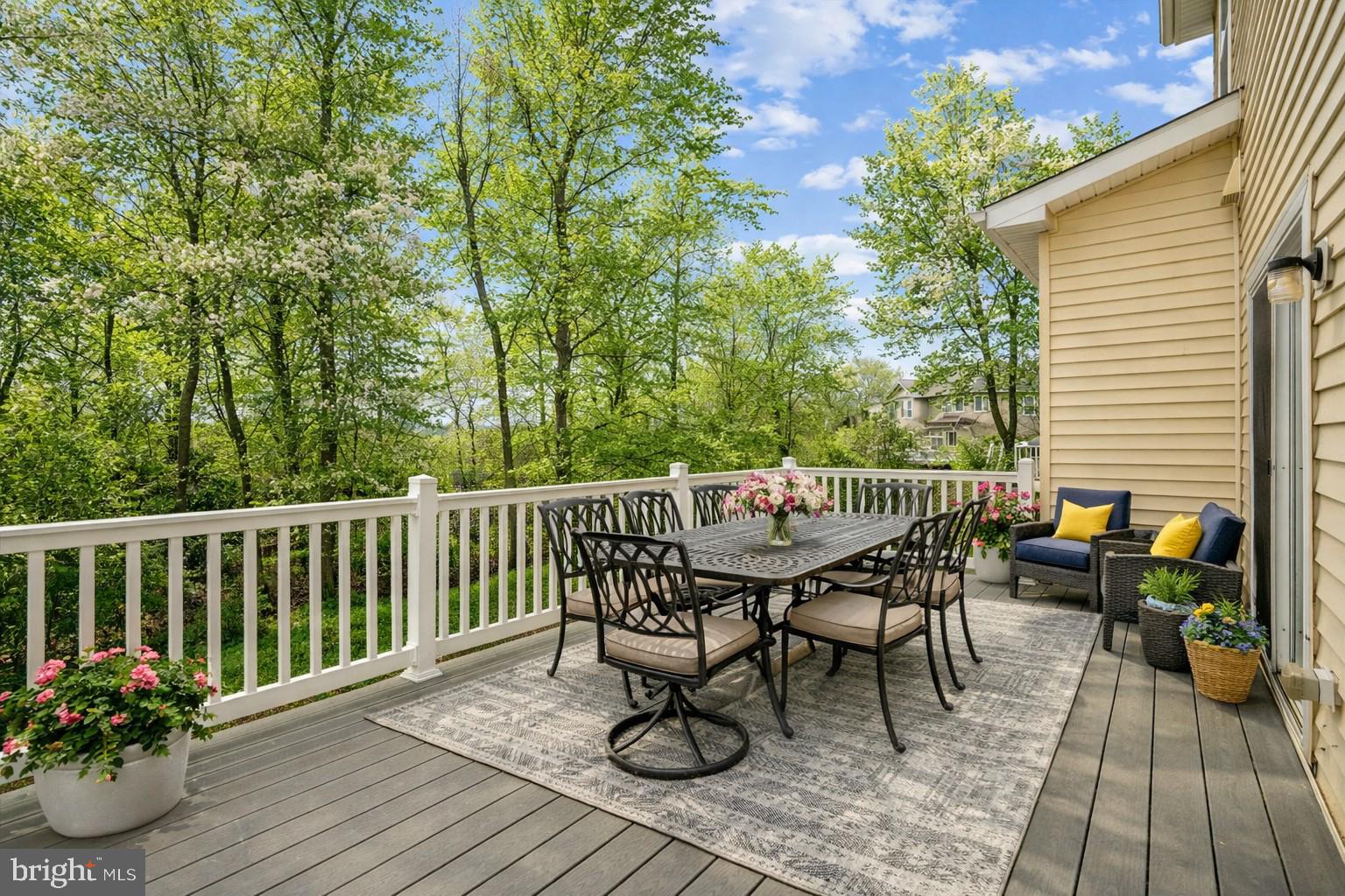 LEIGHLAND MEADOWS - Residential