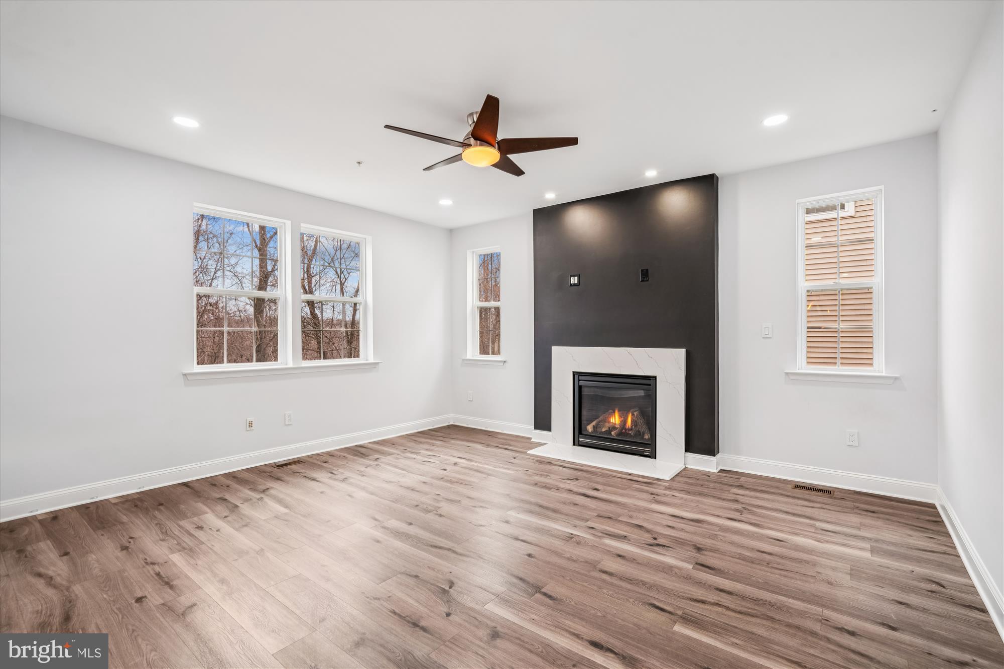 LEIGHLAND MEADOWS - Residential