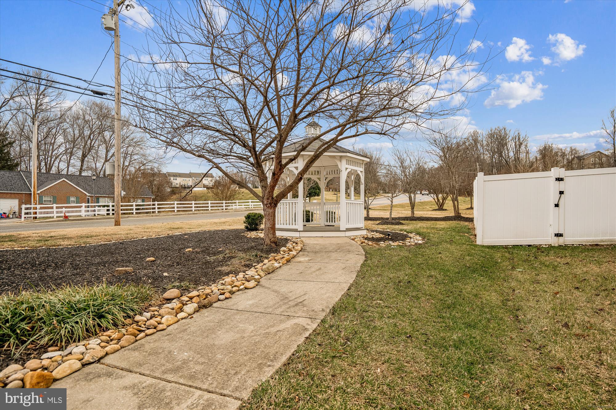 LEIGHLAND MEADOWS - Residential