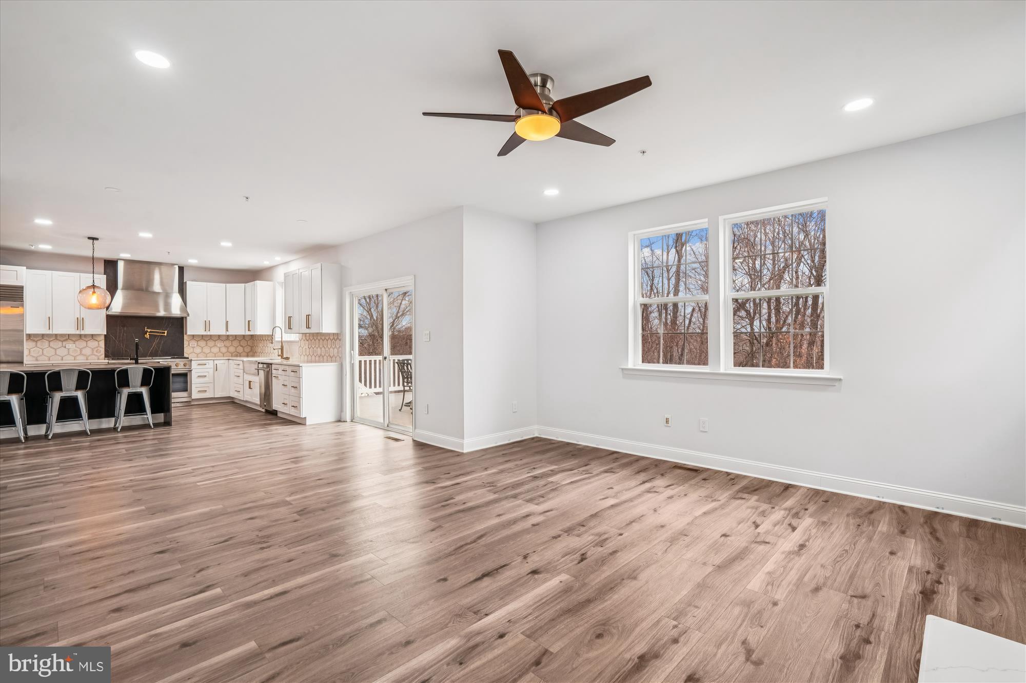 LEIGHLAND MEADOWS - Residential