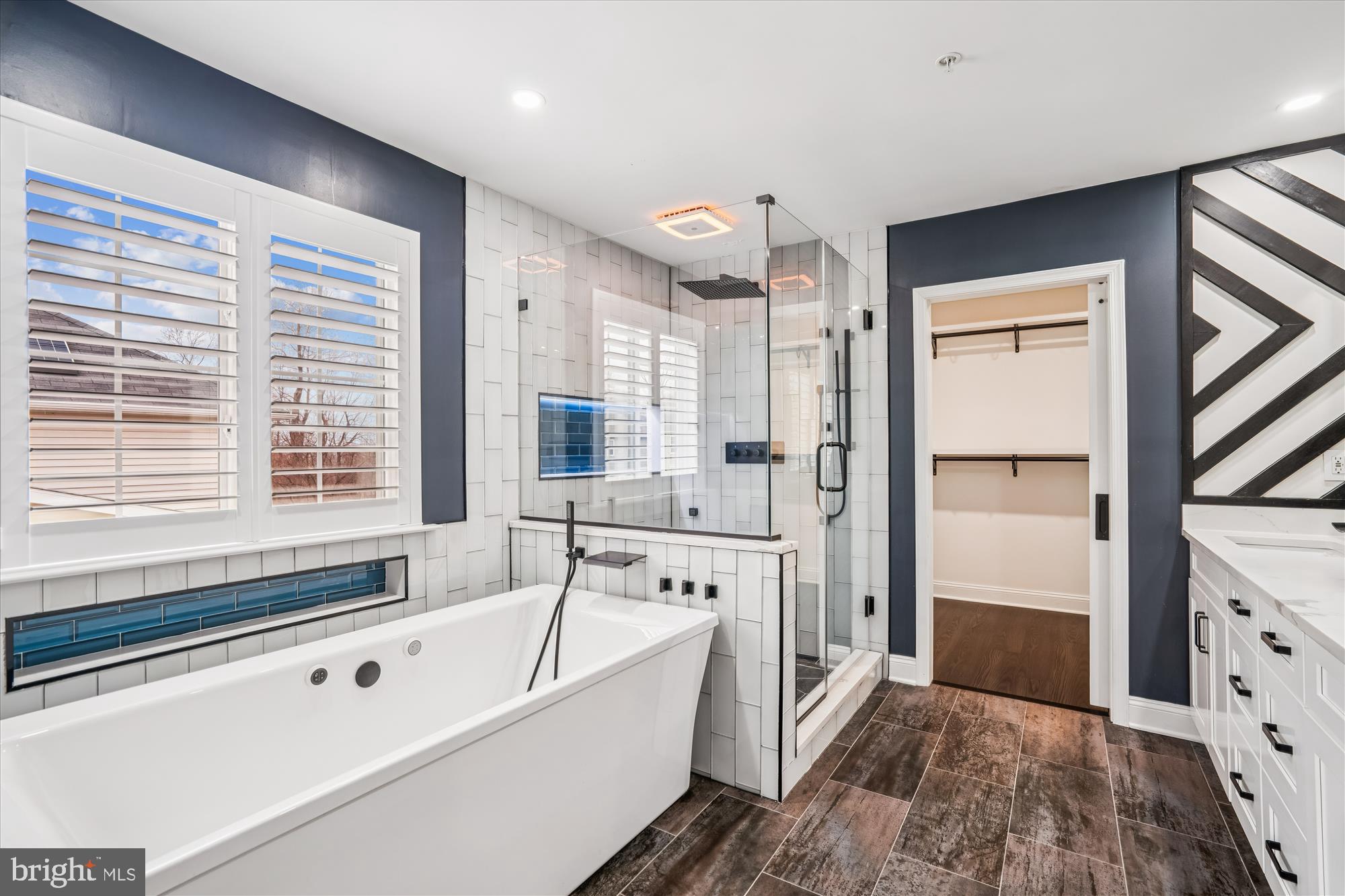 LEIGHLAND MEADOWS - Residential