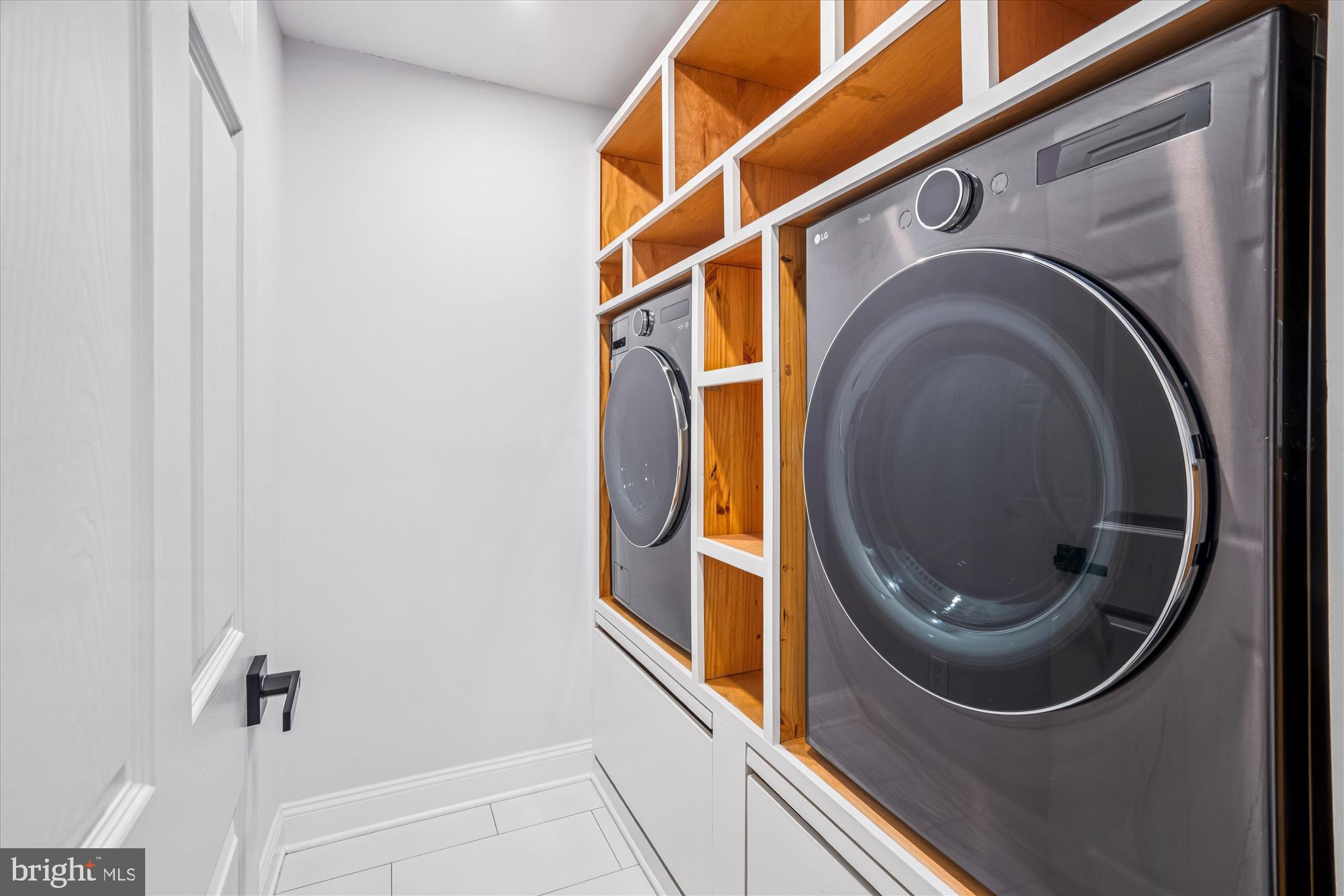 LEIGHLAND MEADOWS - Residential