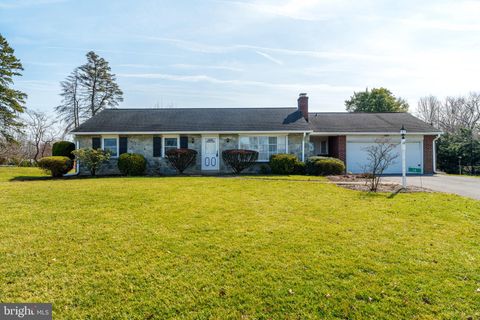 Photo of 12 Budview Drive, Willow Street, PA 17584 (MLS # PALA2047192)