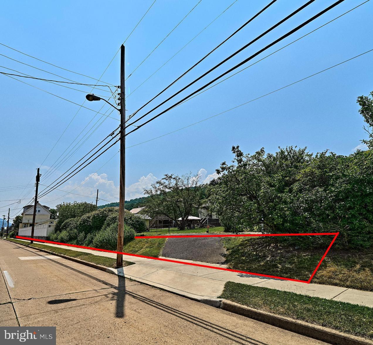 NORTH END - Residential