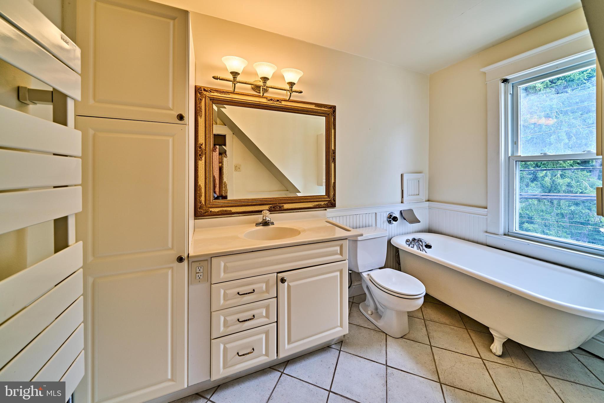 NORTH END - Residential