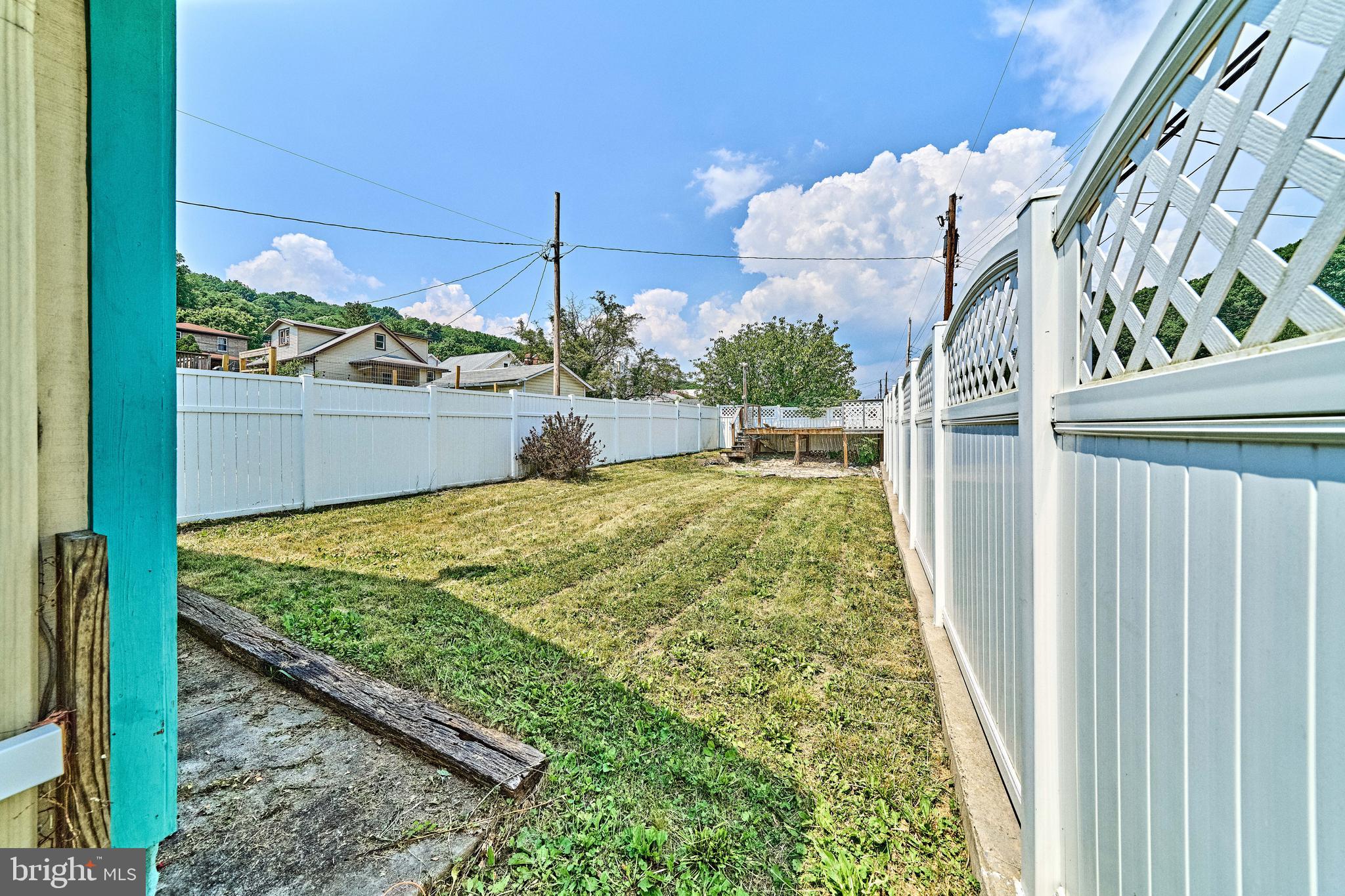 NORTH END - Residential