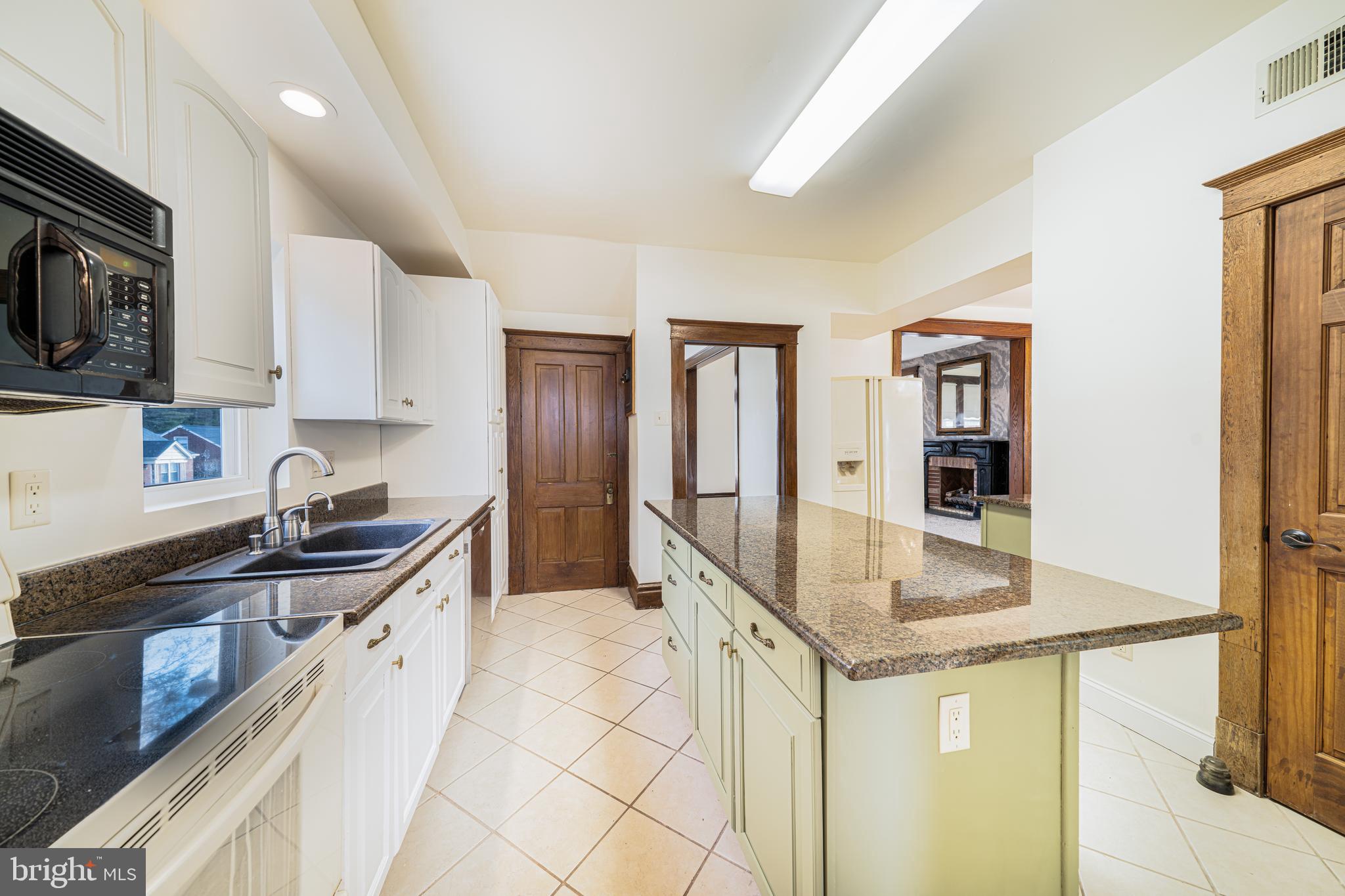 NORTH END - Residential