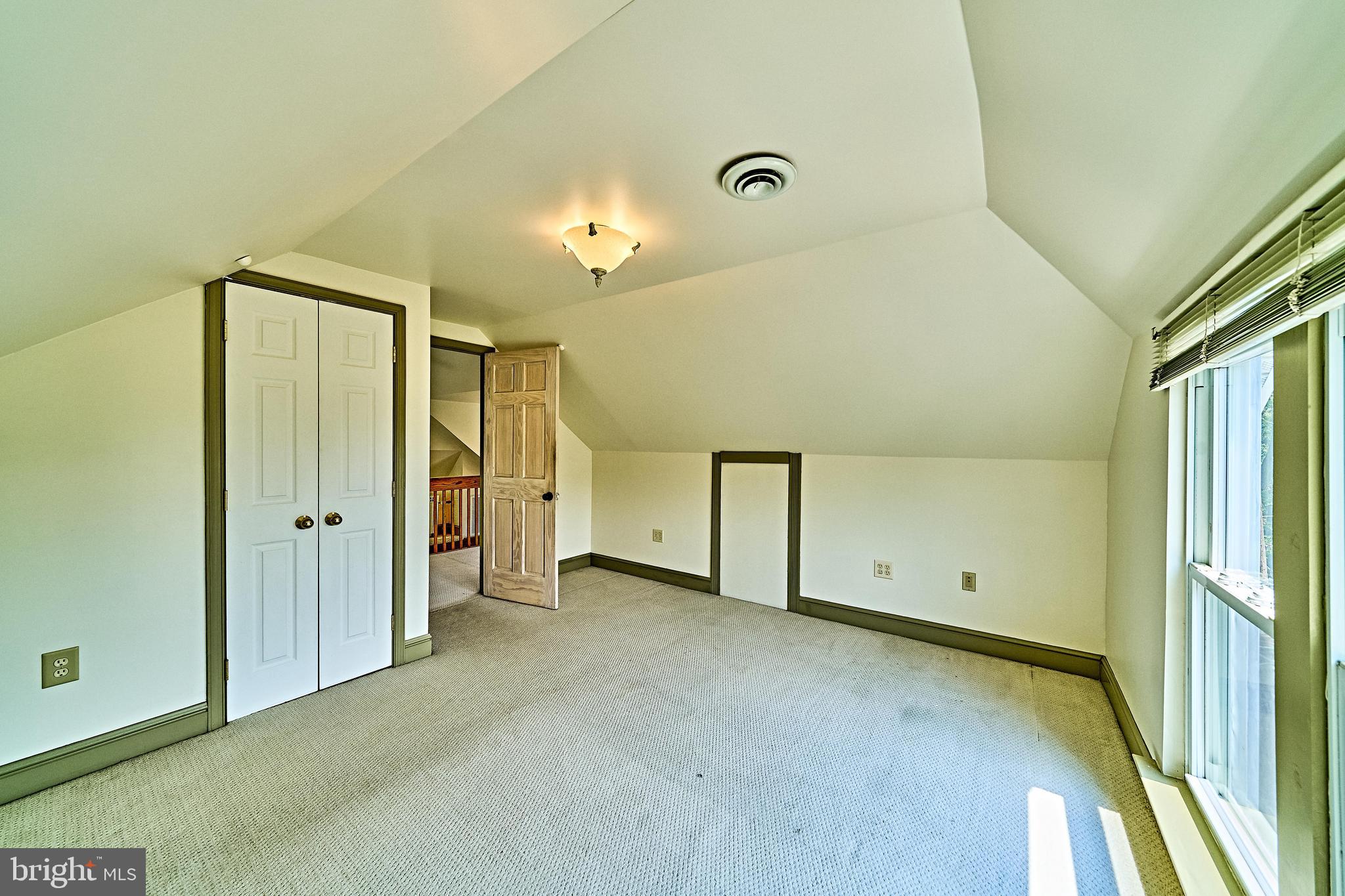 NORTH END - Residential