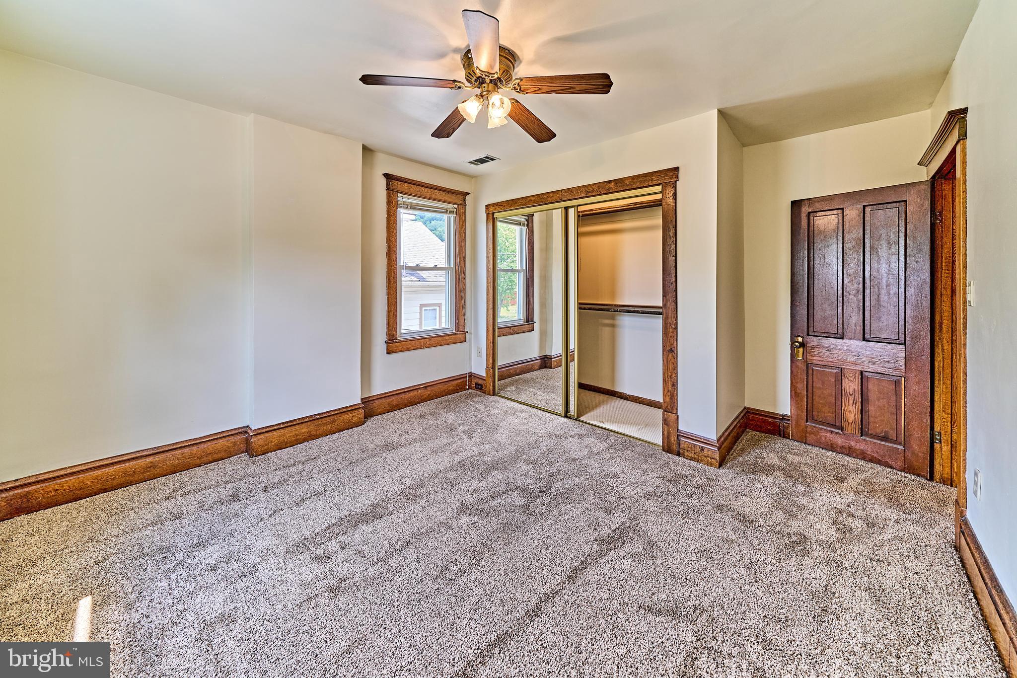 NORTH END - Residential