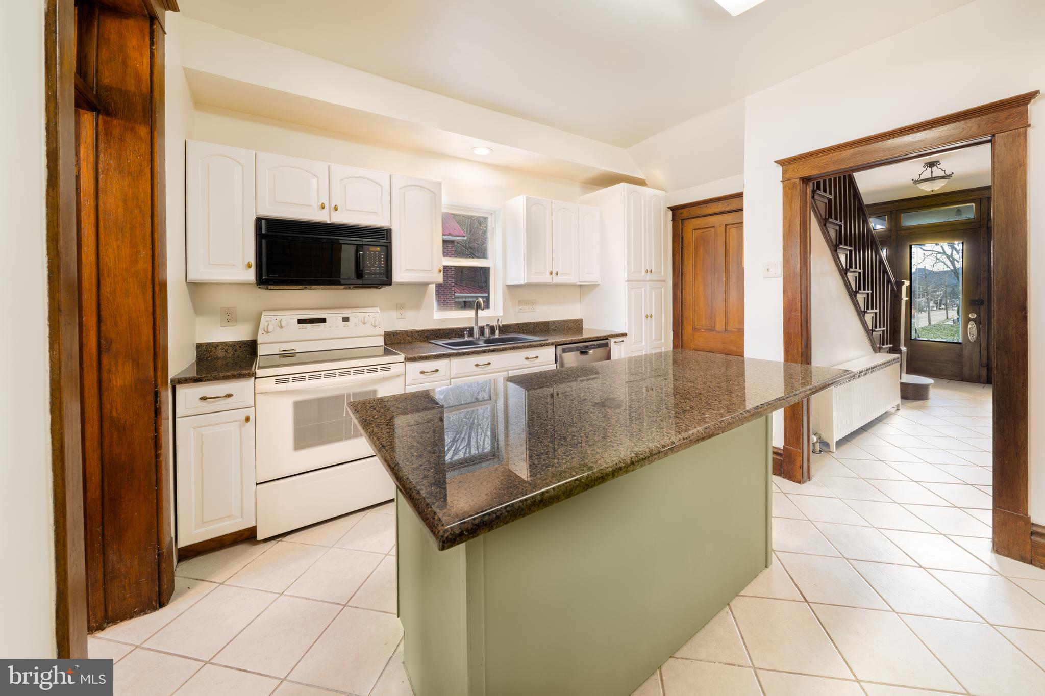 NORTH END - Residential