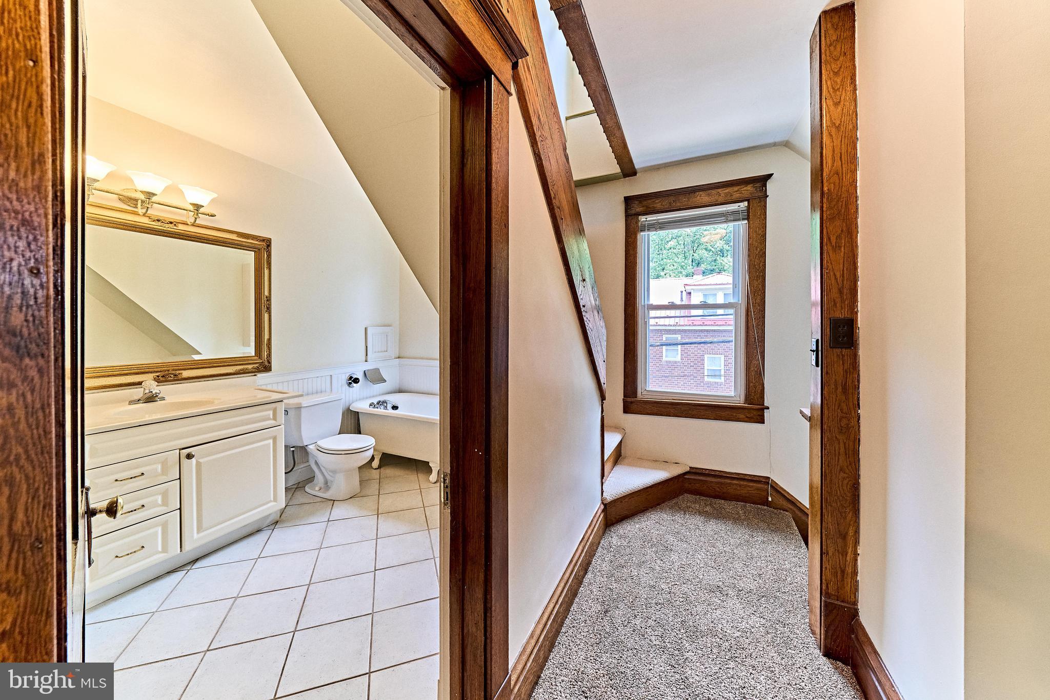 NORTH END - Residential