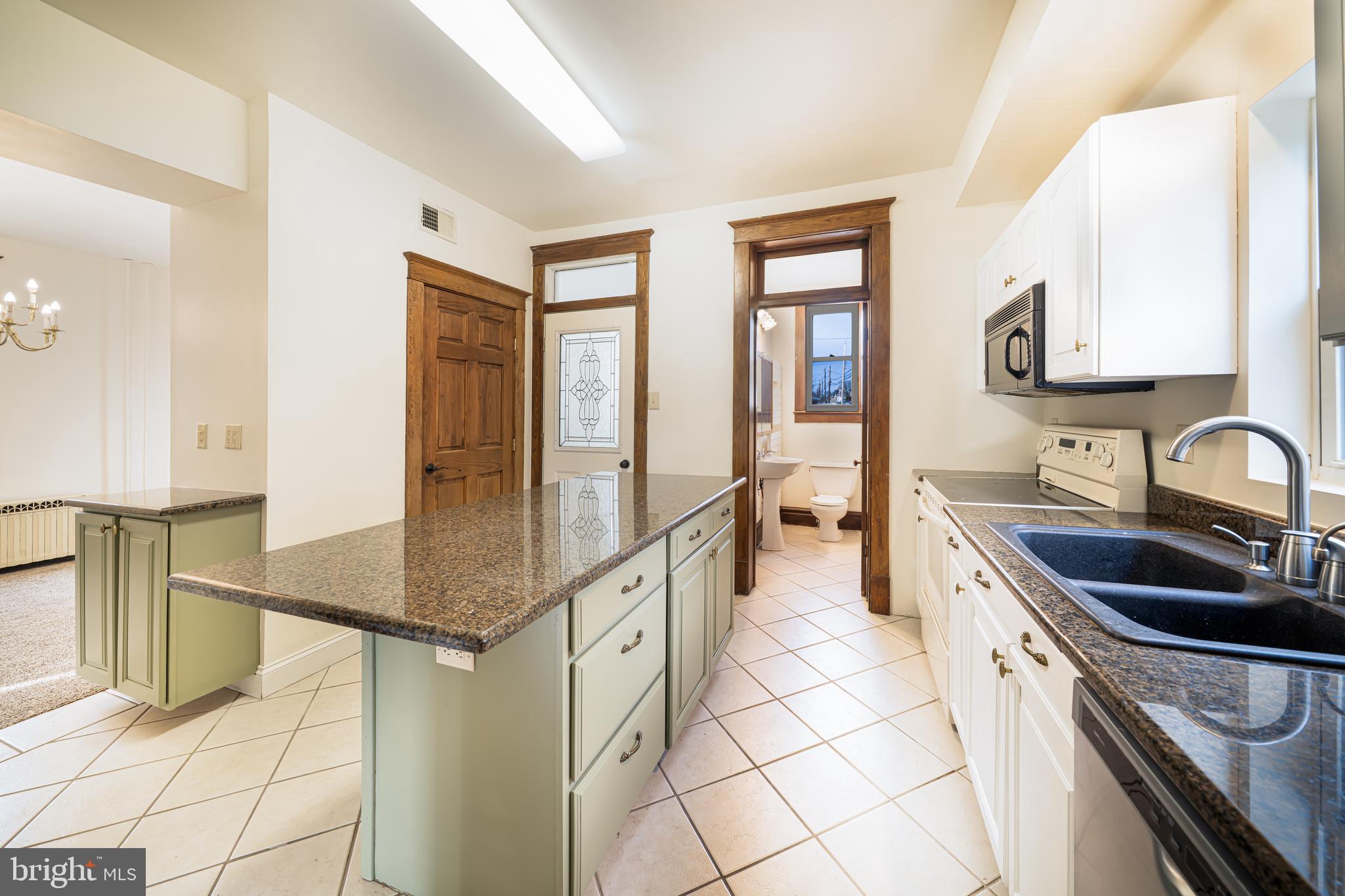 NORTH END - Residential