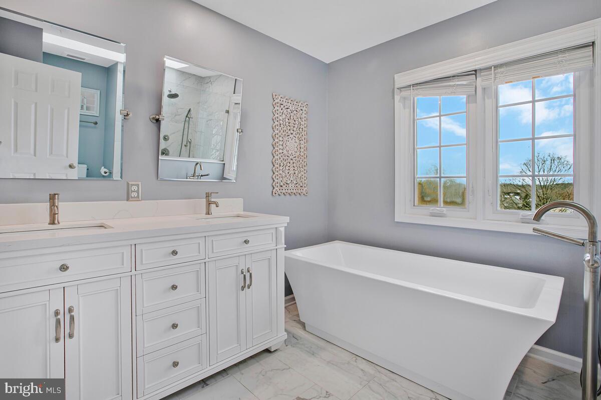 MONTGOMERY MEADOWS - Residential