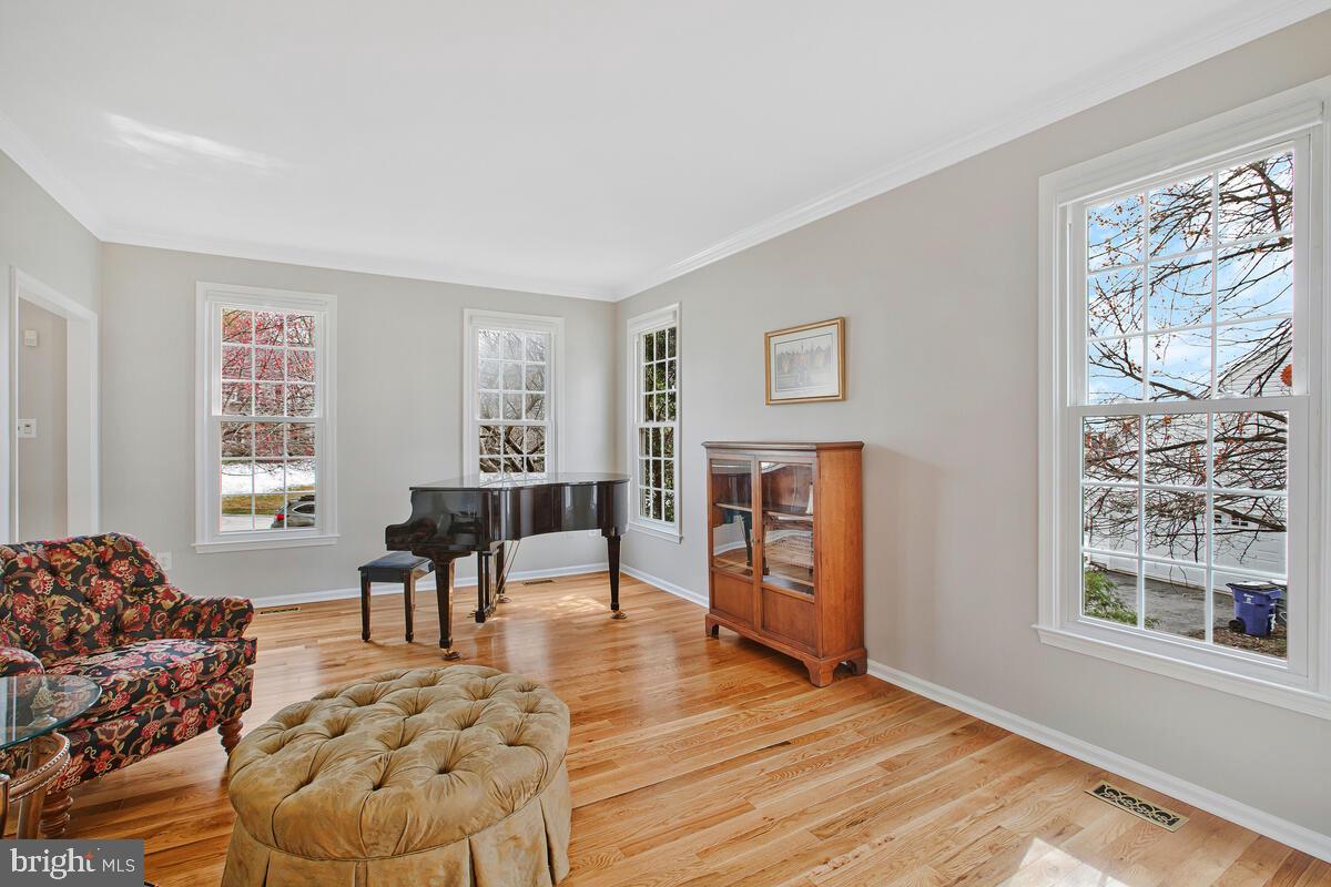 MONTGOMERY MEADOWS - Residential